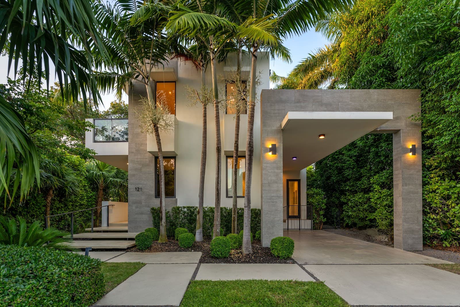 Miami Beach, Florida, USA — 5-Bed Villa — photo 1