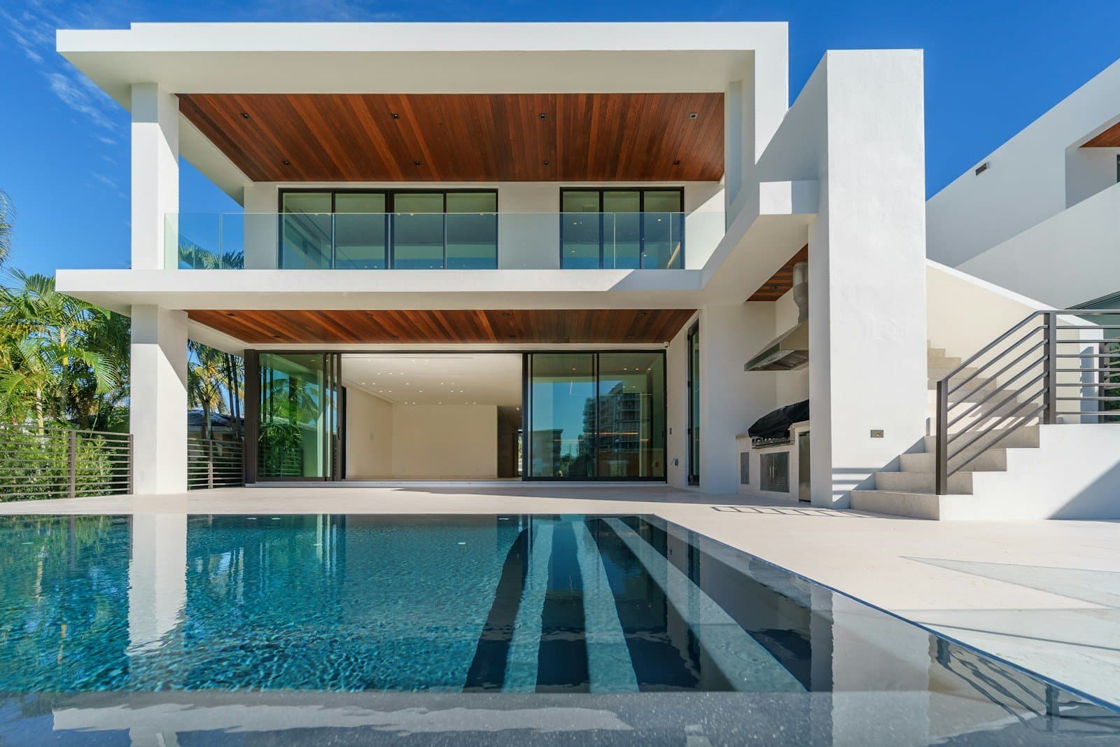 Why Prime Real Estate Is Running Out — And How Smart Buyers Are Still Getting In