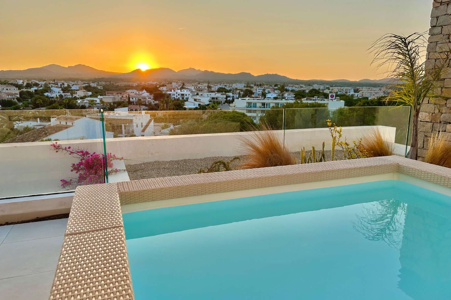 Portocolom, Mallorca, Spain — 2-Bed Penthouse With Pool — photo 2