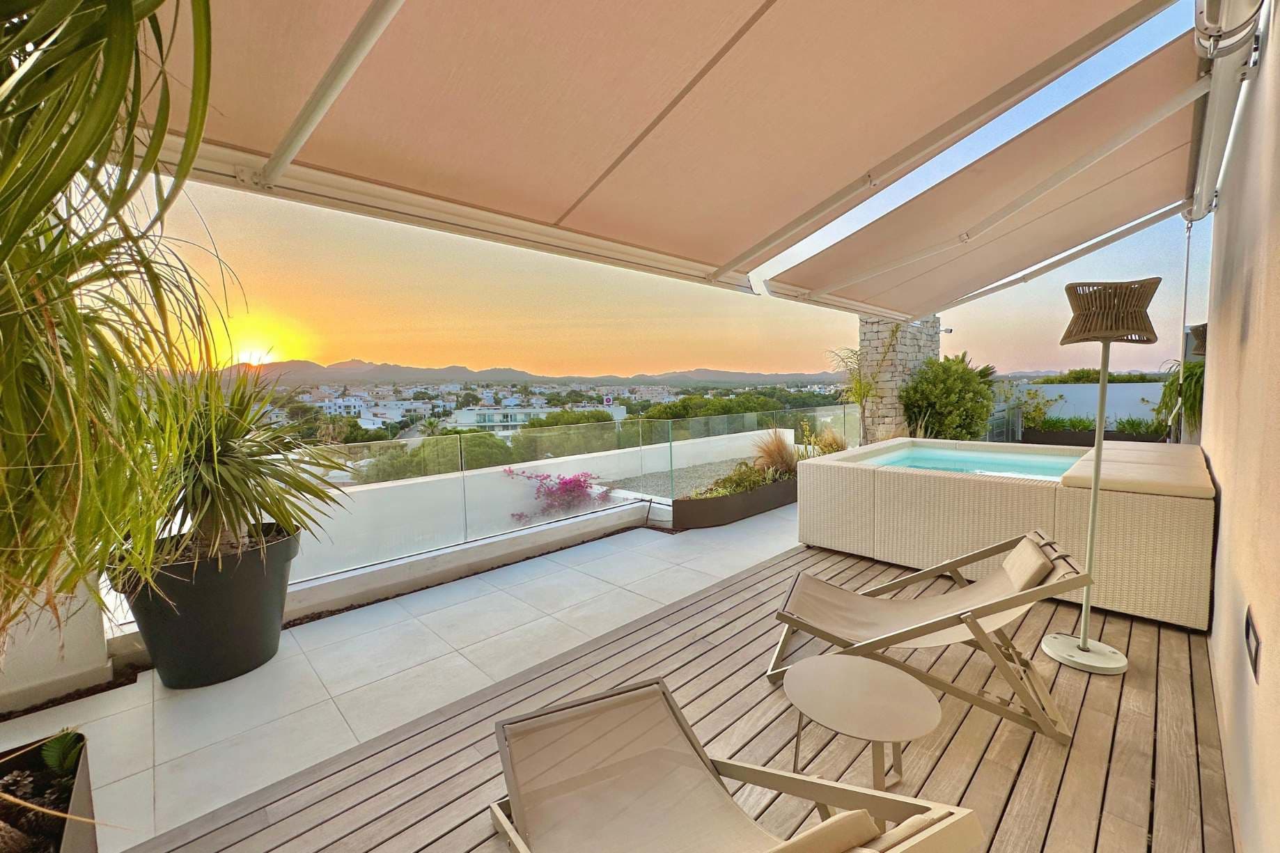 Portocolom, Mallorca, Spain — 2-Bed Penthouse With Pool — photo 1