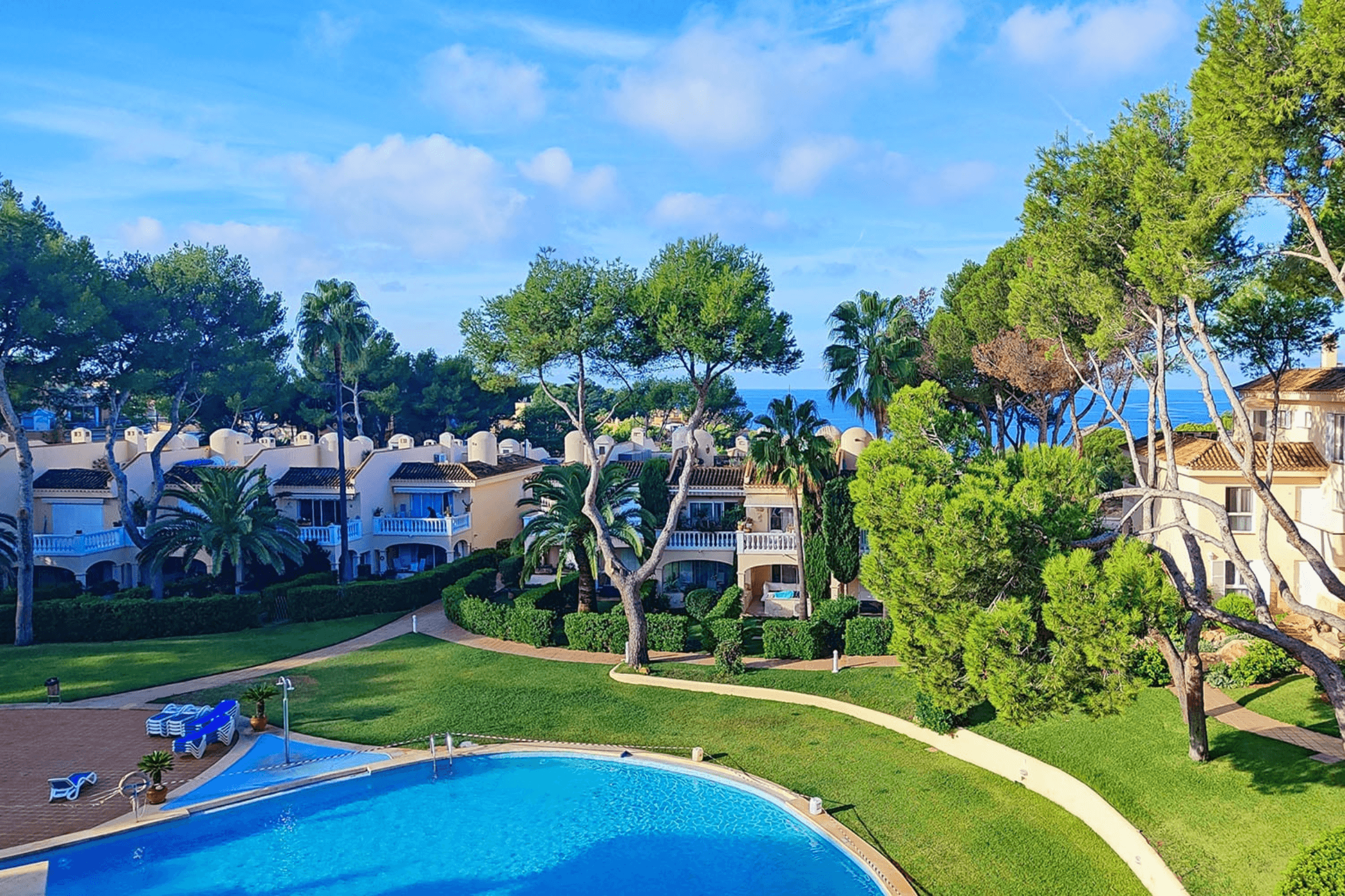 Santa Ponsa, Mallorca, Spain — 2-Bed Apartment With Pool — photo 2