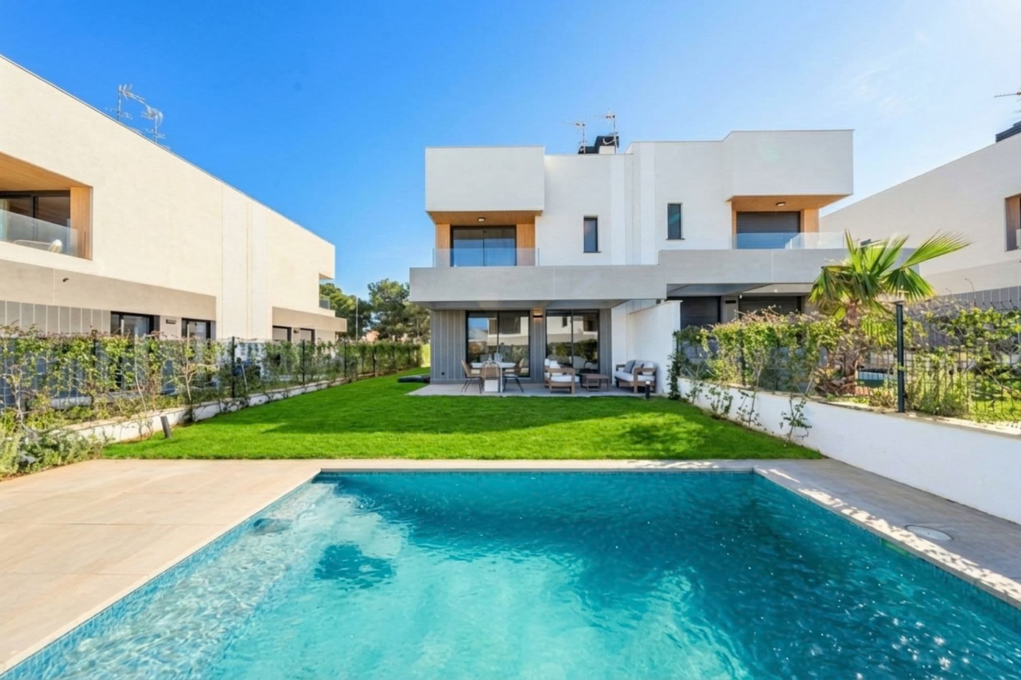 Puig de Ros, Mallorca, Spain — 3-Bed Villa With Pool — photo 1