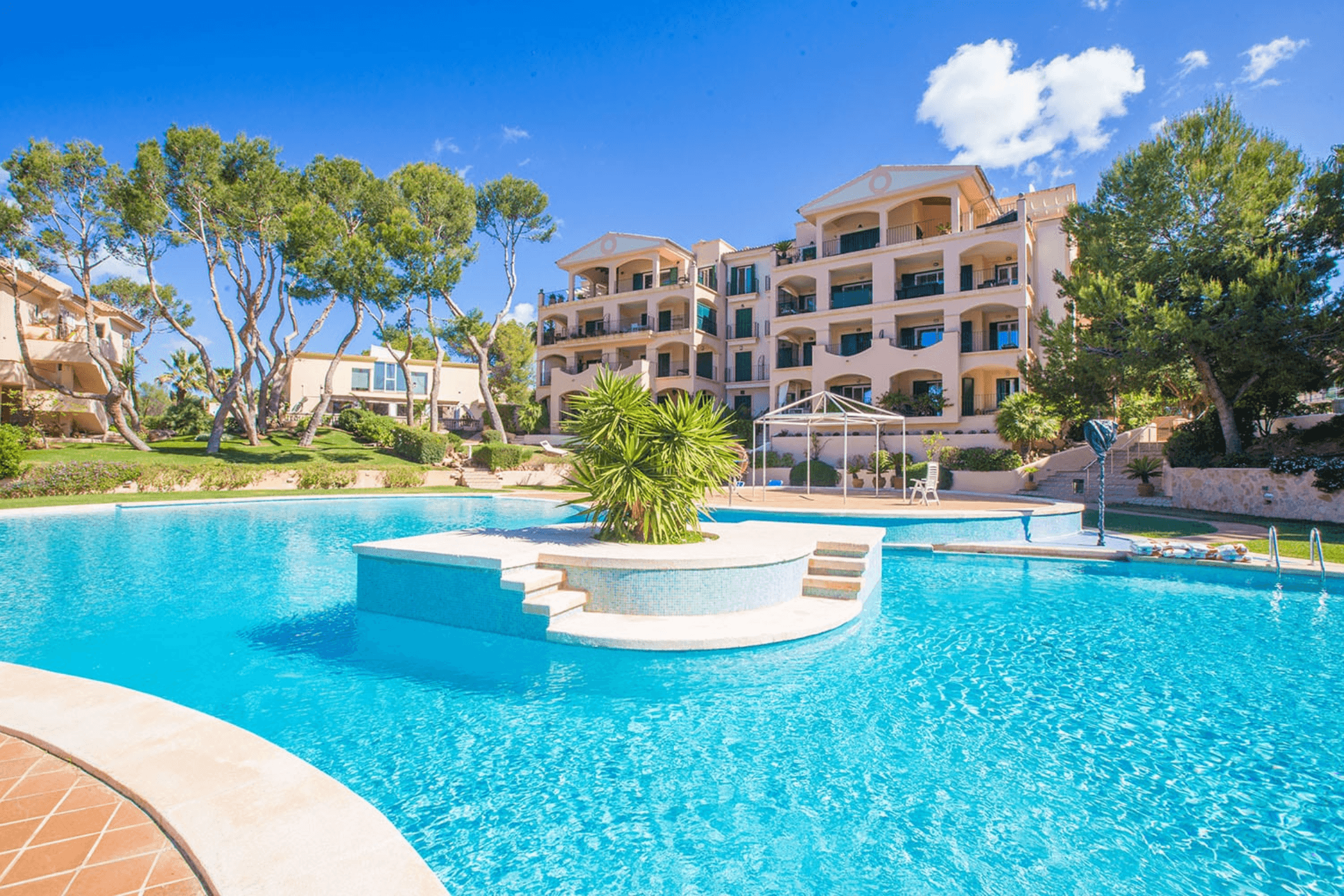 Santa Ponsa, Mallorca, Spain — 2-Bed Apartment With Pool — photo 3