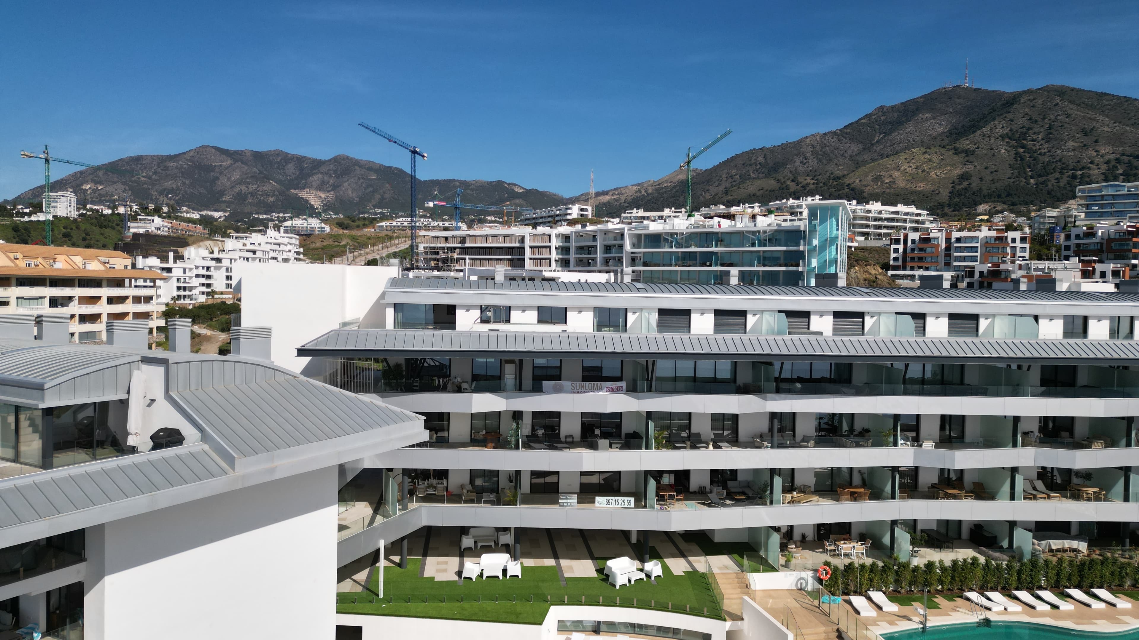 Higueron, Costa del Sol, Spain — 3-Bed Penthouse With Sea Views — photo 3