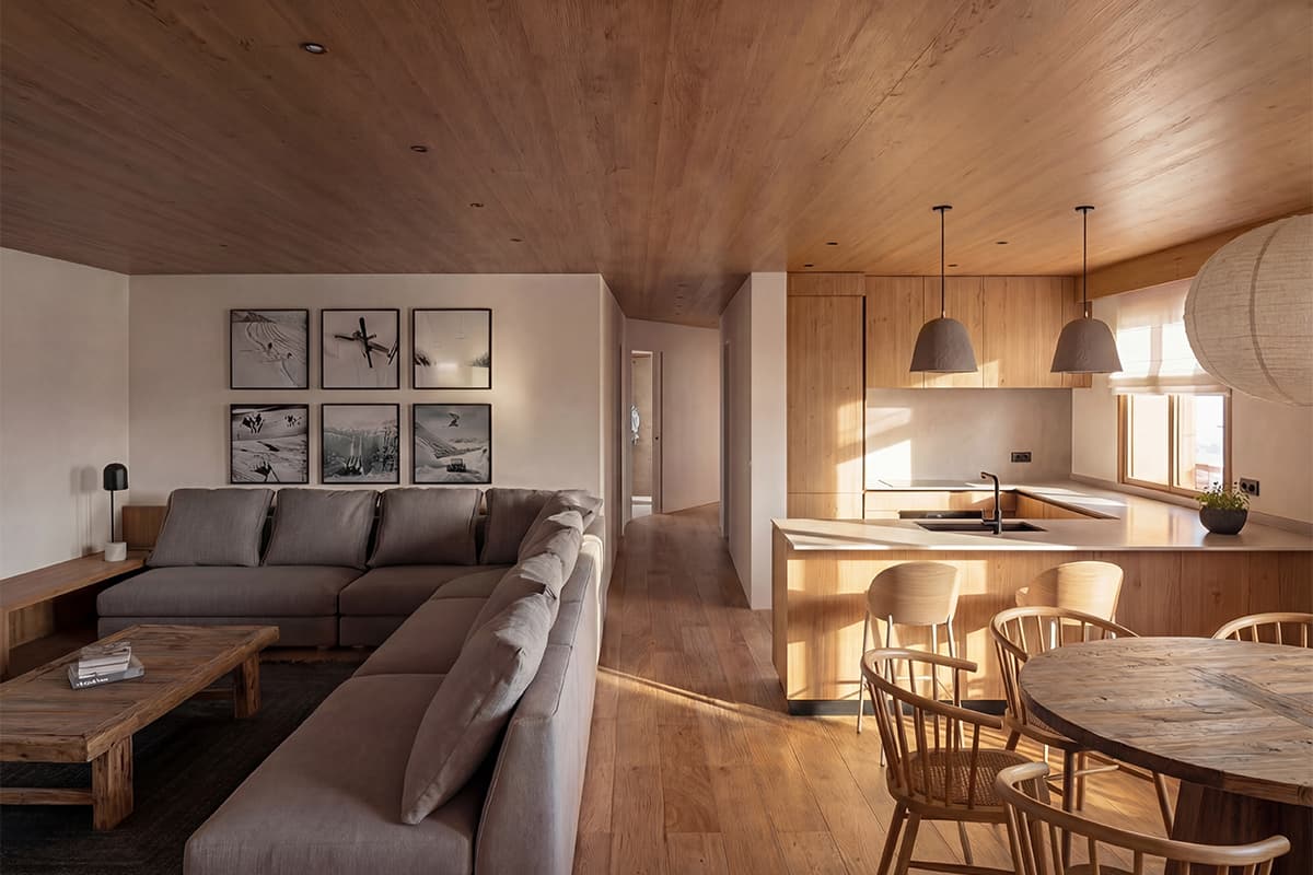 Baqueira, Spain — 3-Bed Chalet With Terrace — photo 1