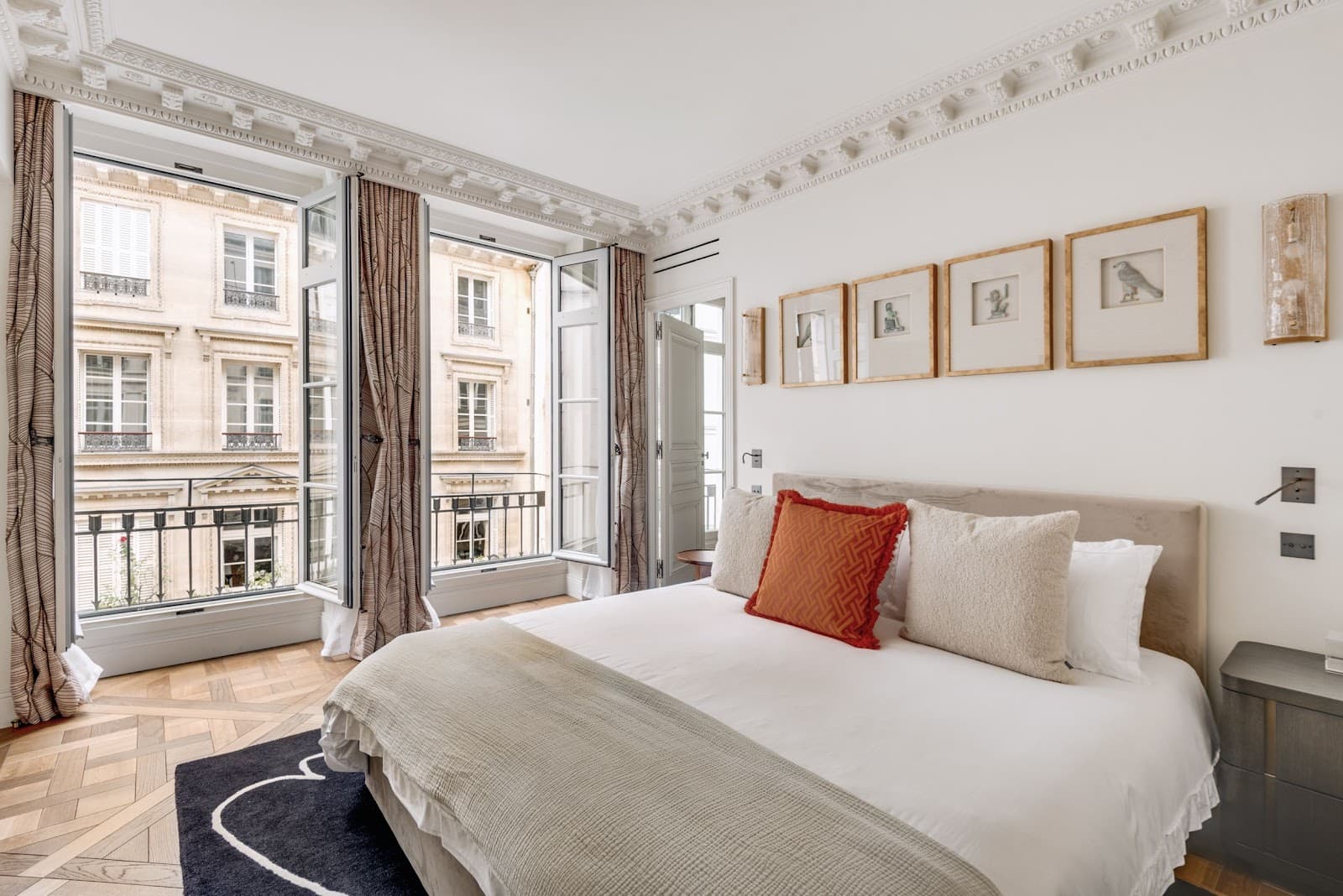7th Arrondissement, Paris, France — 2-Bed Apartment 3