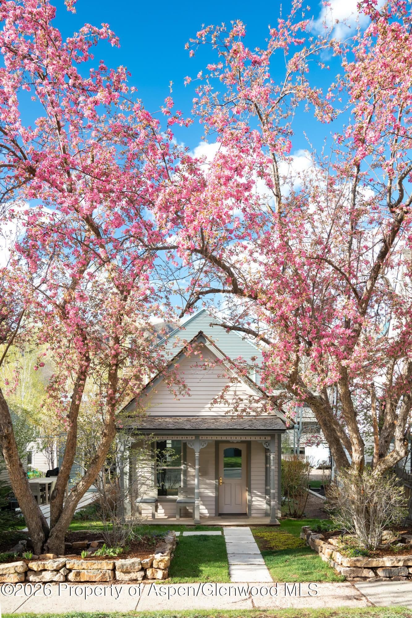 Aspen, Colorado, USA — 4-Zimmer-Haus mit modernem Design — photo 2