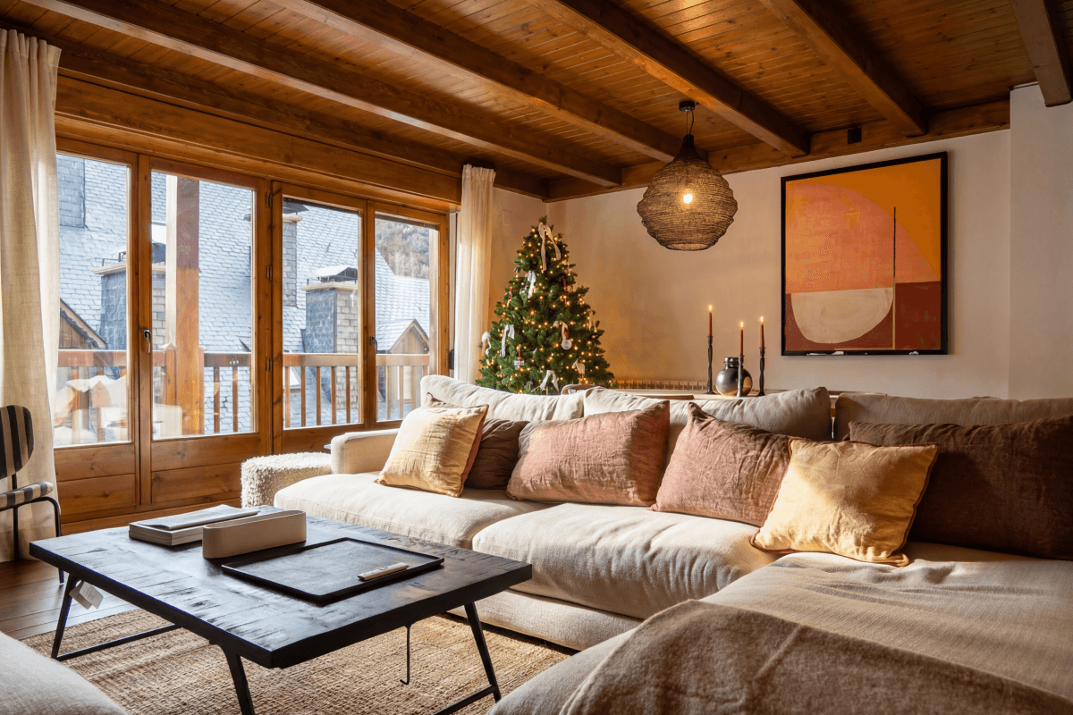 Baqueira, Spain — 3-Bed Chalet With Terrace — photo 2