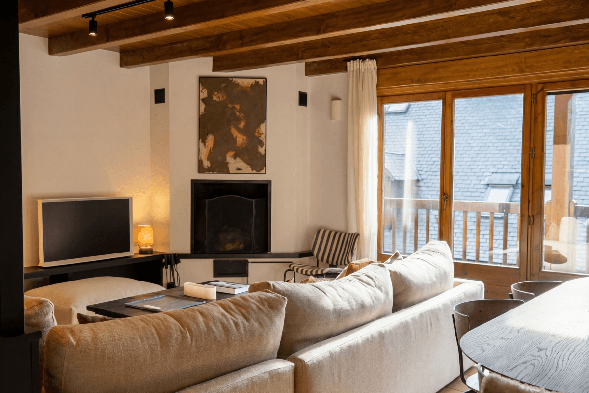 Baqueira, Spain — 3-Bed Chalet With Terrace — photo 3