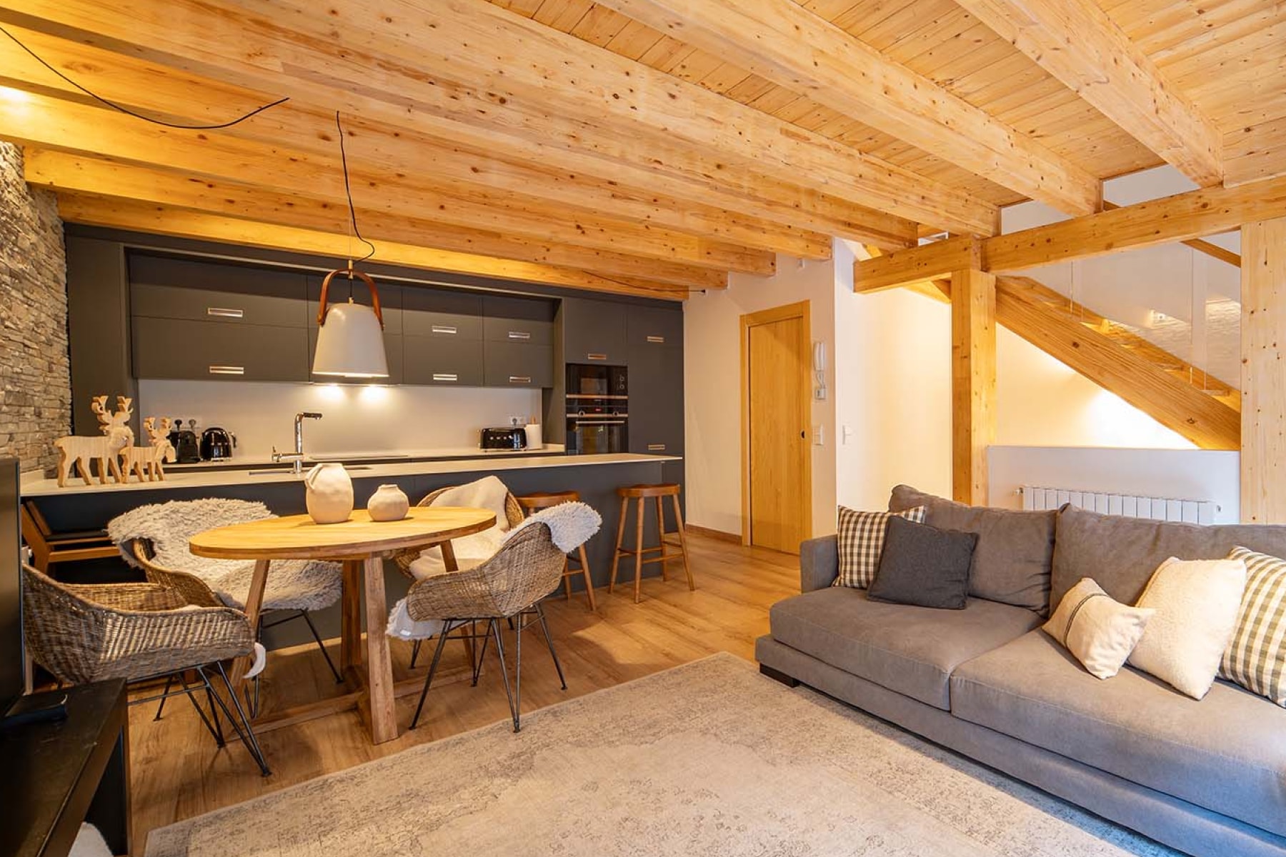 Baqueira, Espagne — Chalet avec 4 chambres et cheminée 2