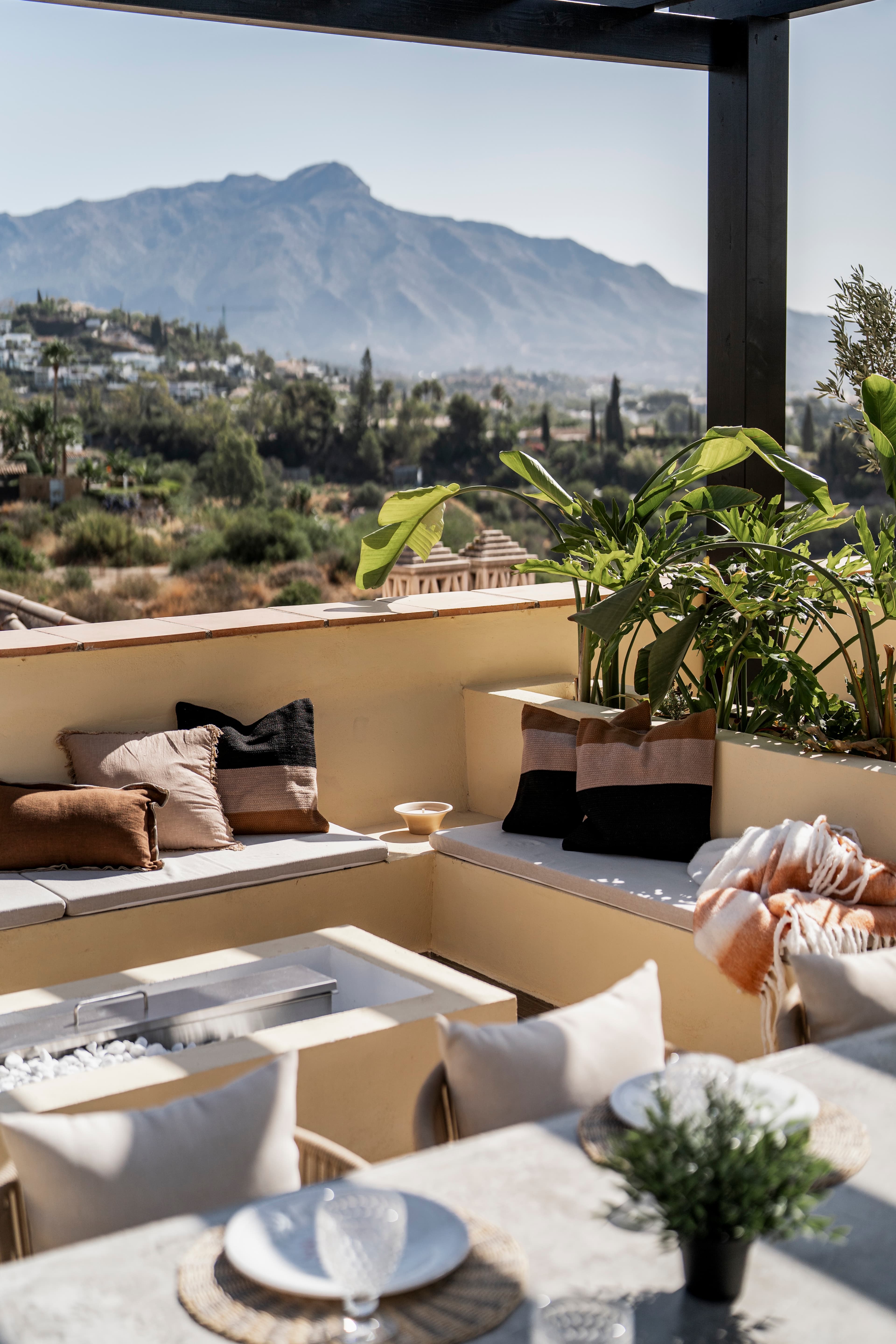 Benahavis, Costa del Sol, Spain — 3-Bed Penthouse With Sea Views 3