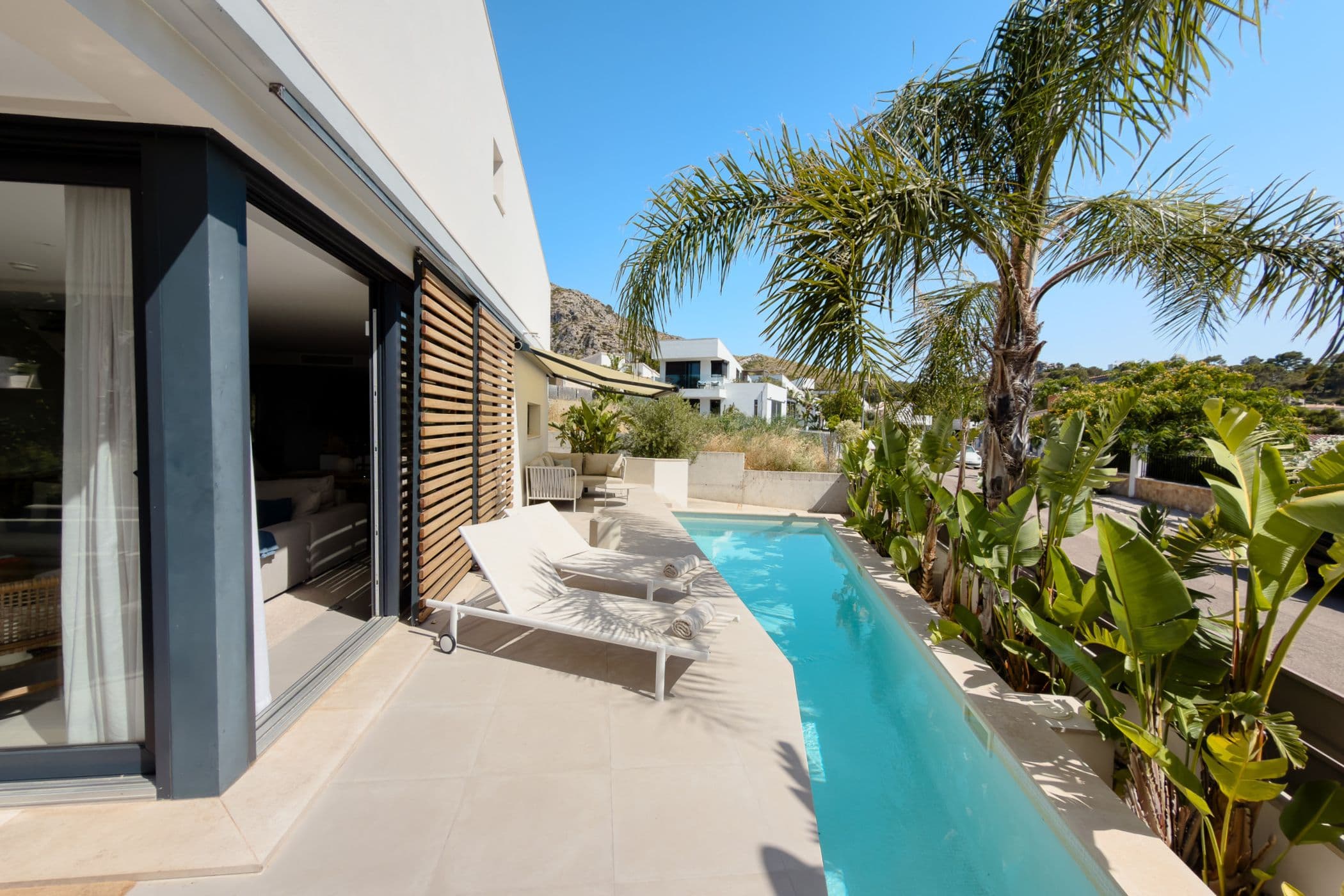 Bonaire, Majorque, Espagne — Villa 3 Chambres avec Vue Panoramique sur la Mer & Piscine 3
