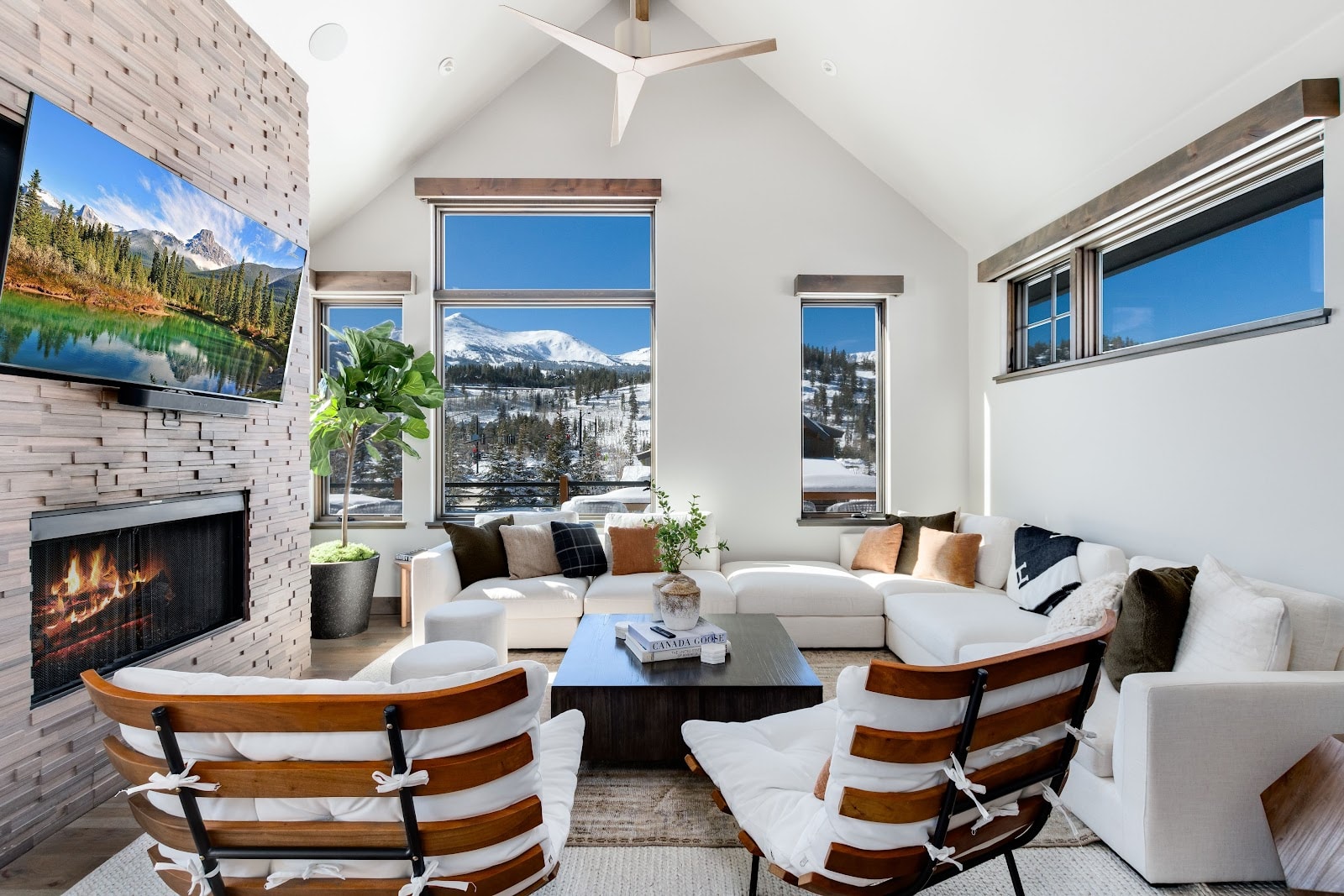Breckenridge, Colorado, USA — 4-Bed House With Hot Tub 1