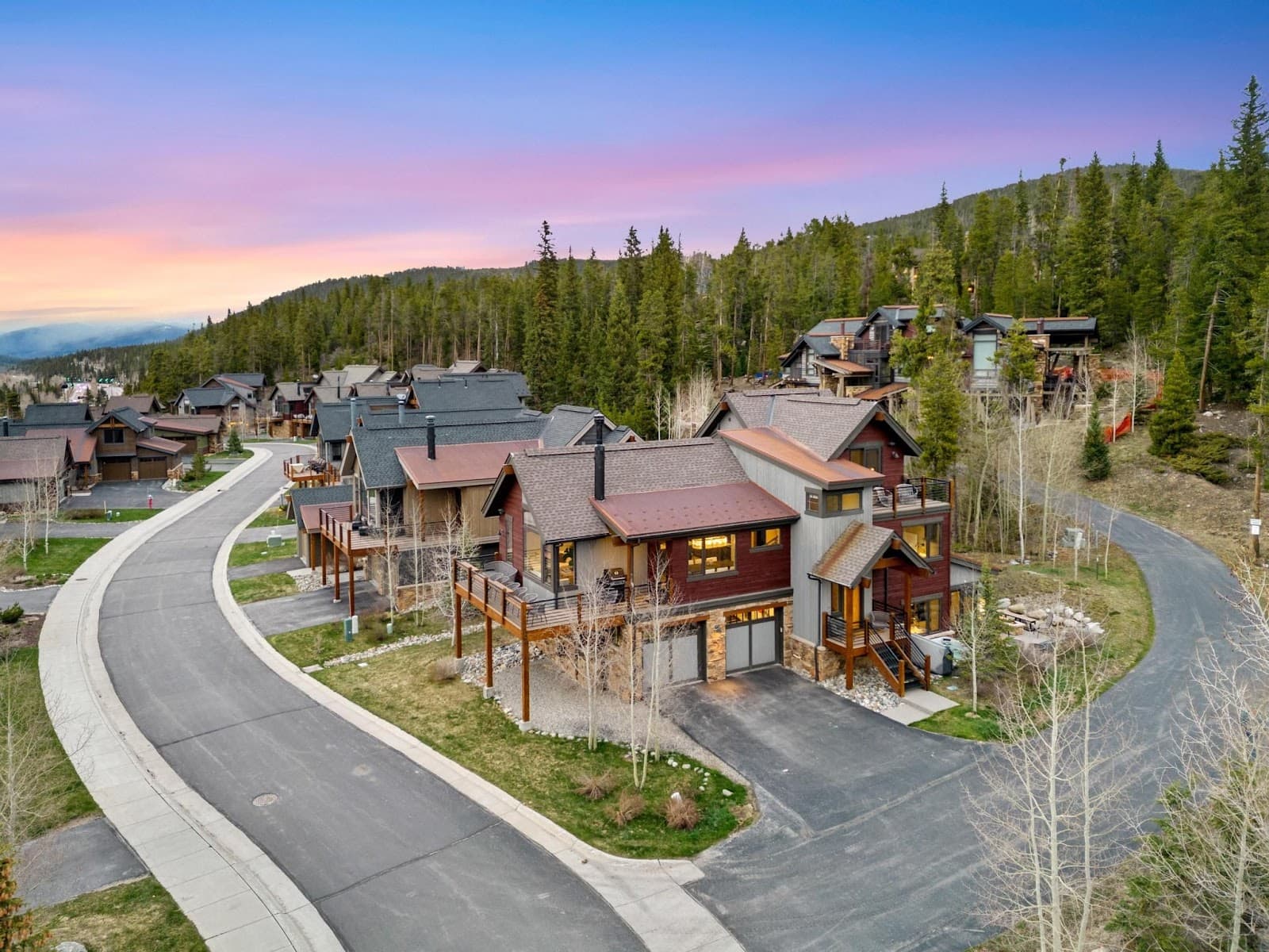 Breckenridge, Colorado, USA — 4-Bed House With Hot Tub 2