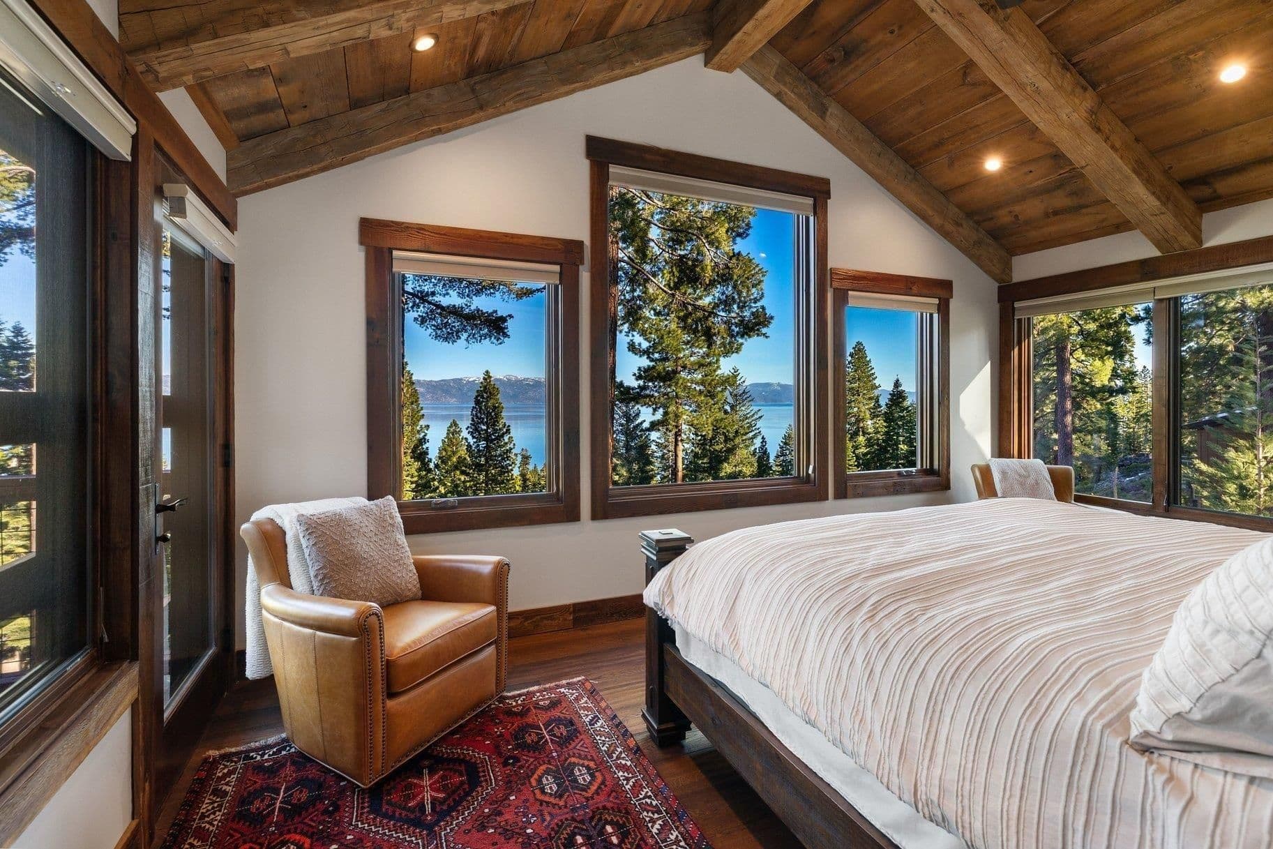 Carnelian Bay, California, USA — 4-Bed House With Lake Views 2