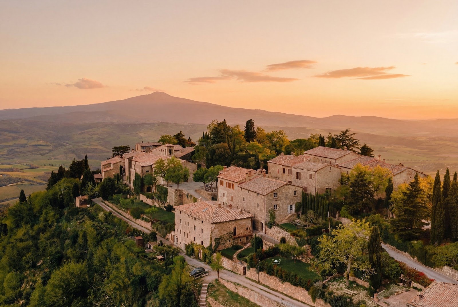 Castiglioncello del Trinoro, Toscane, Italie — Maison avec 4 chambres 1