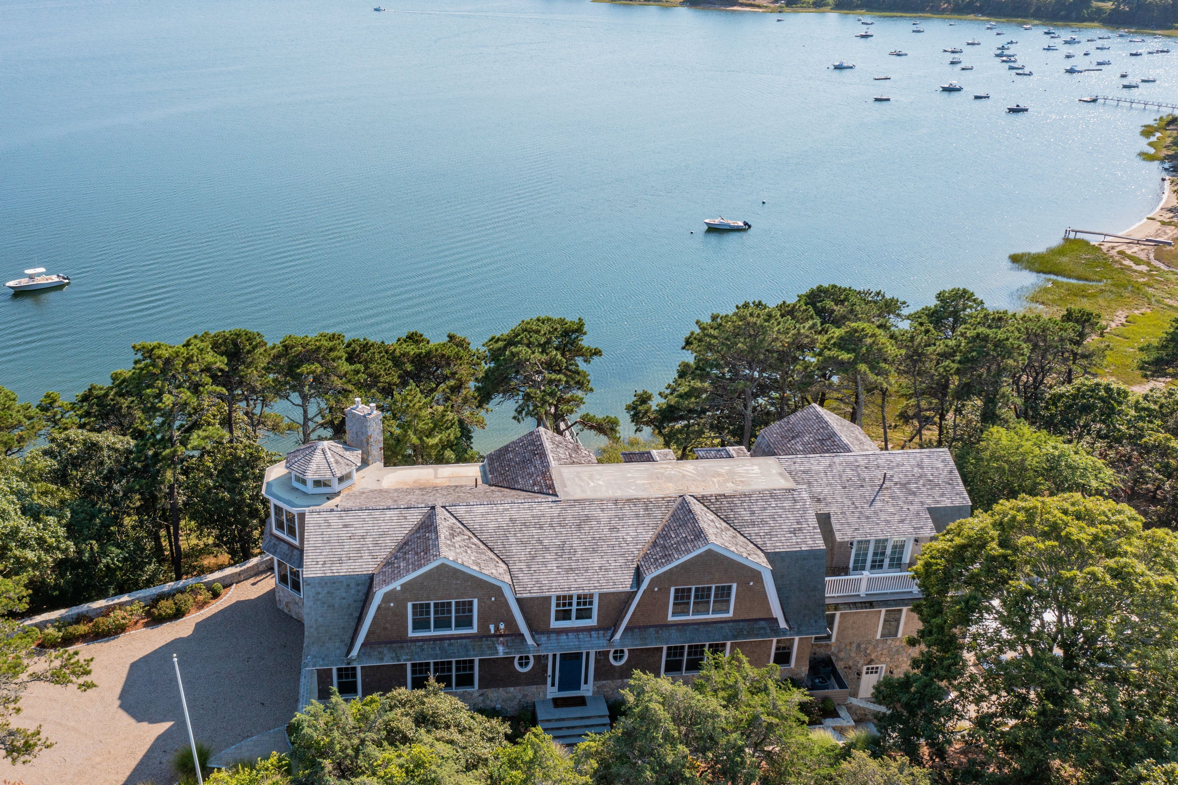 Chatham, Massachusetts, États-Unis — Maison avec 5 chambres, vue sur la baie et appontement privé — photo 1