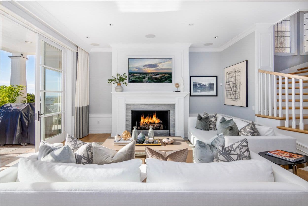 Corona Del Mar, California, USA — 4-Bed House With Beach Access 2