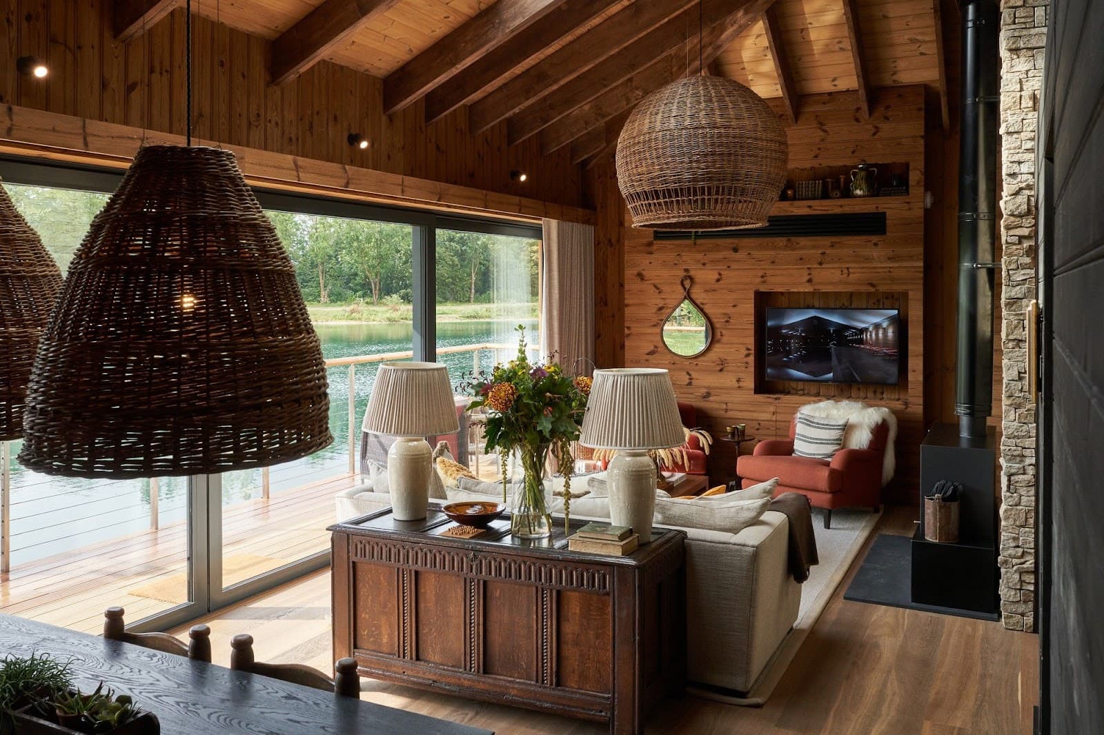 Cotswolds, England — 2-Bed Cabin