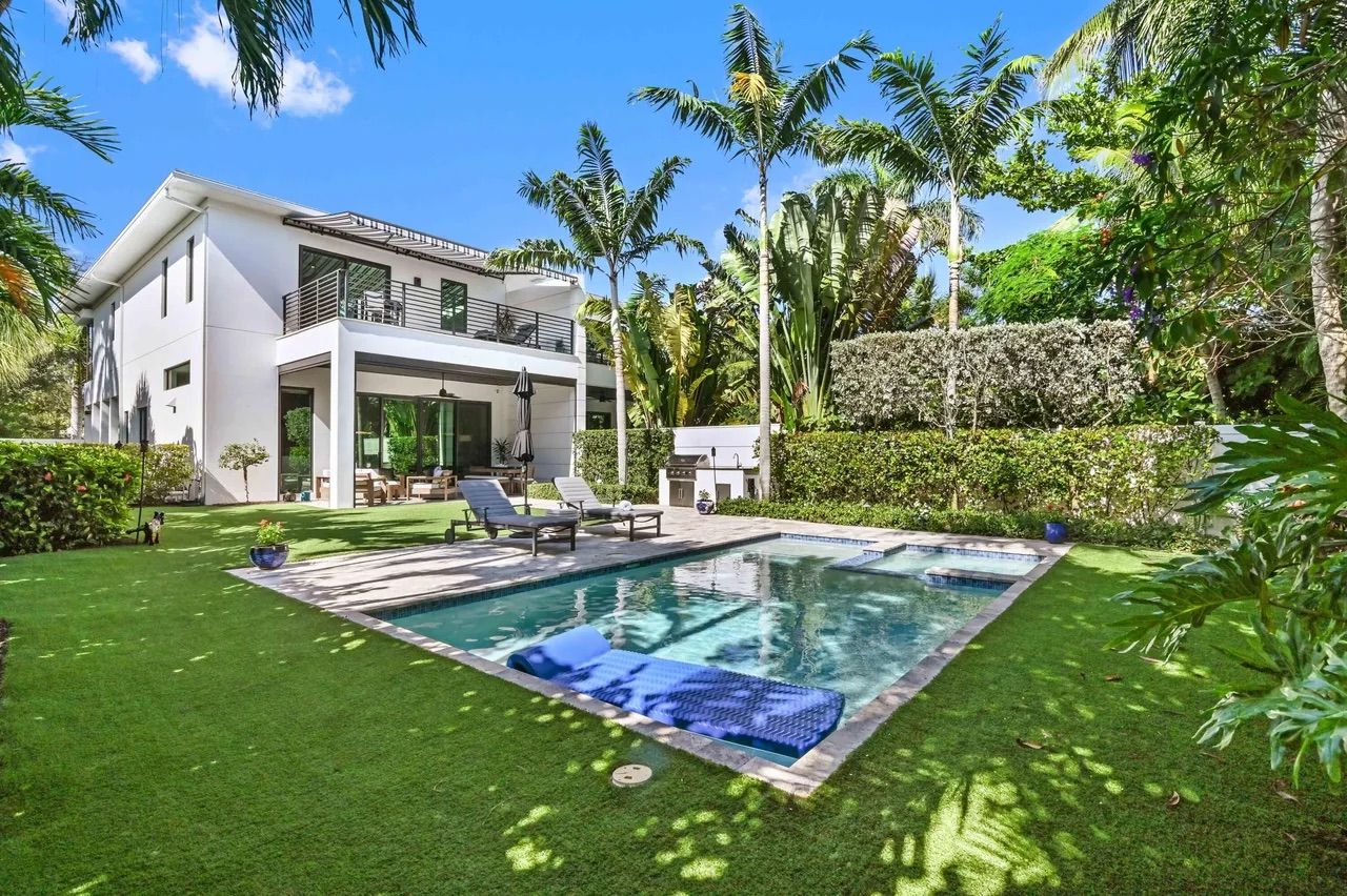 Delray Beach, Florida, USA — 3-Bed House With Pool — photo 1