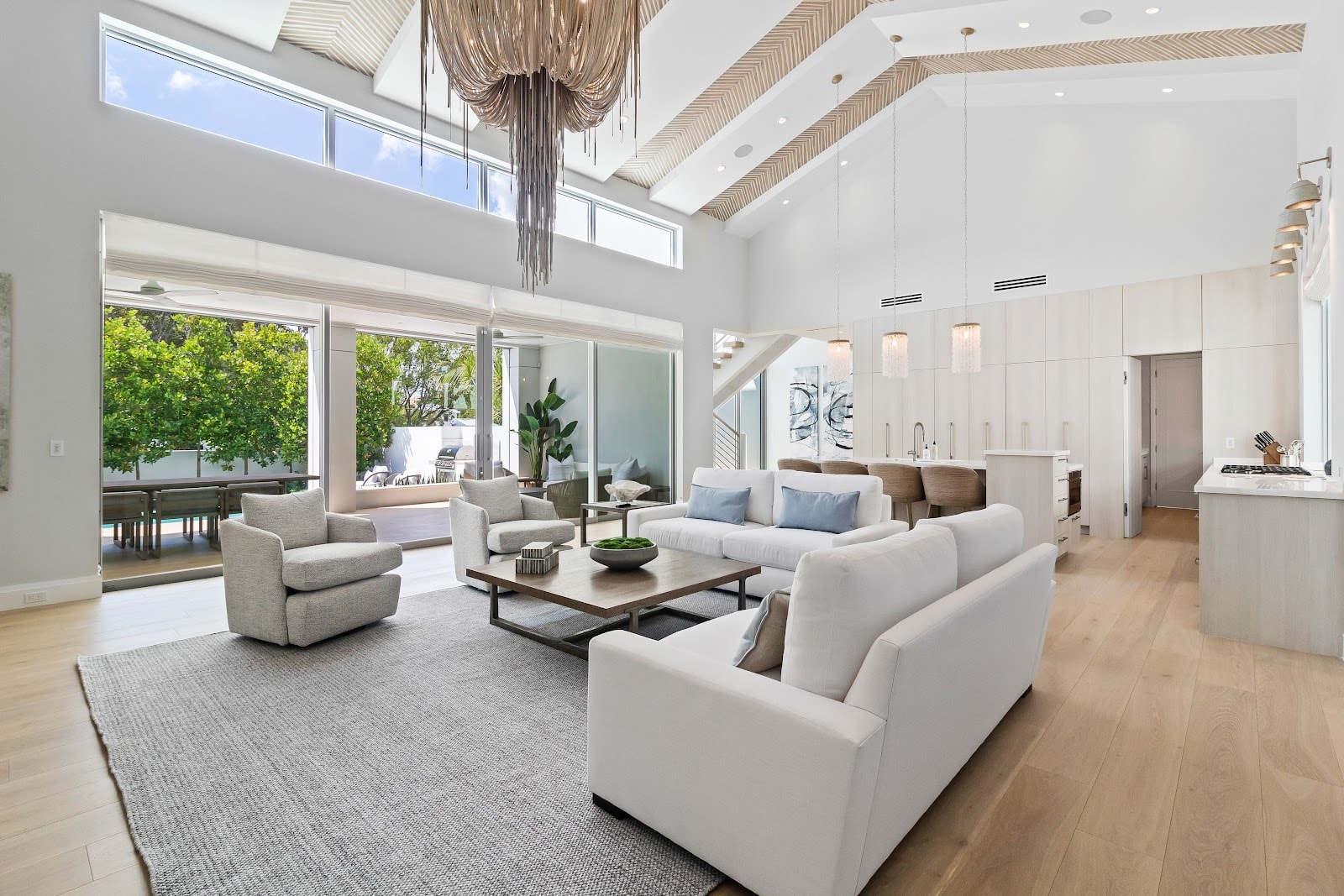 Delray Beach, Florida, USA — 5-Bed House With Beach Access — photo 2