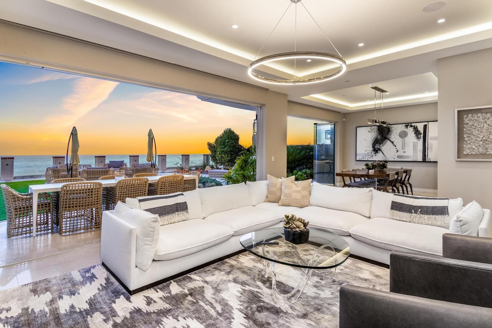 Encinitas, California, USA — 5-Bed House With Beach Access 2