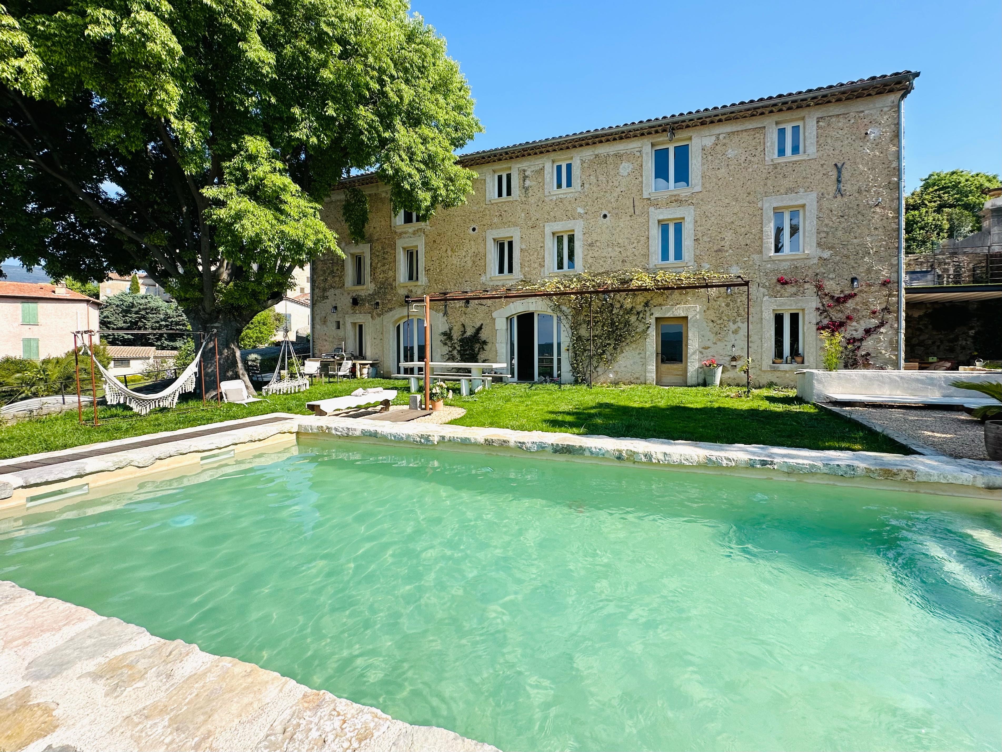 Fayence, Côte d'Azur, France — 6-Bed Villa With Pool — photo 1