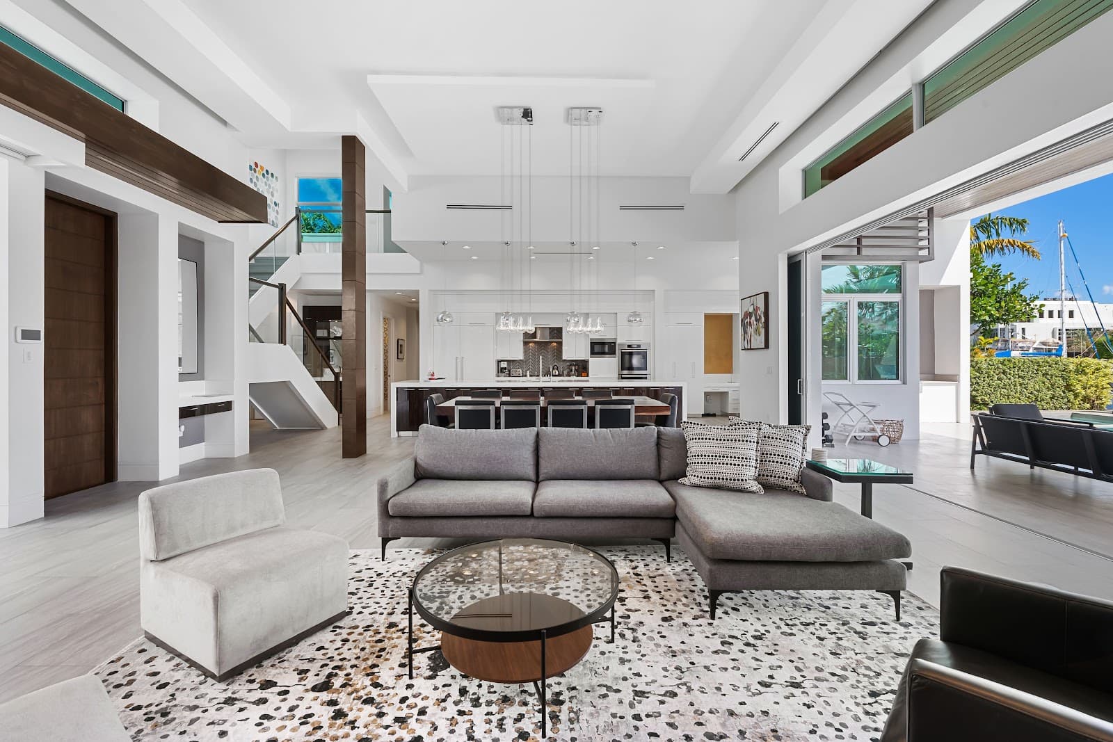 Fort Lauderdale, Florida, USA — 5-Bed House With Pool 2