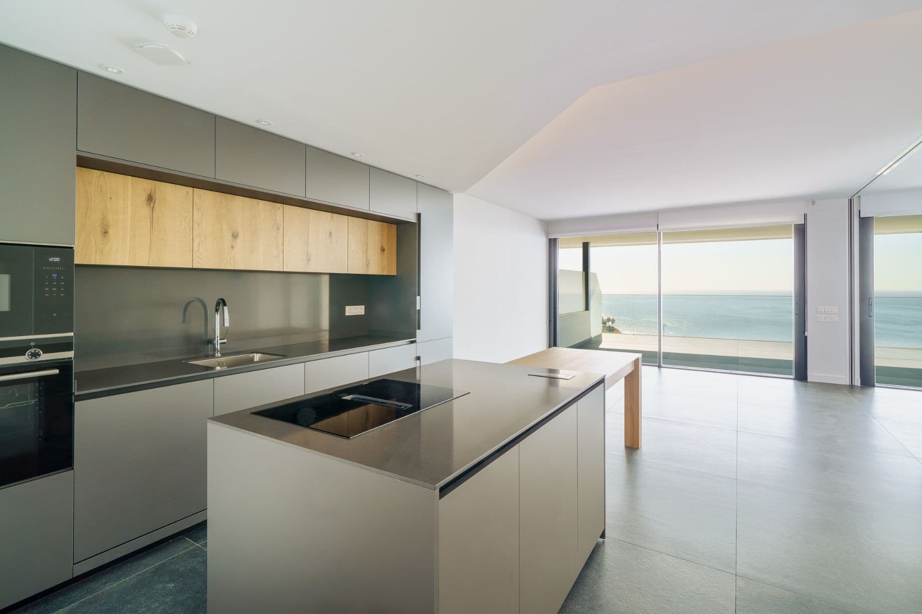 Fuengirola, Costa del Sol, Spain — 2-Bed Apartment With Panoramic Sea Views