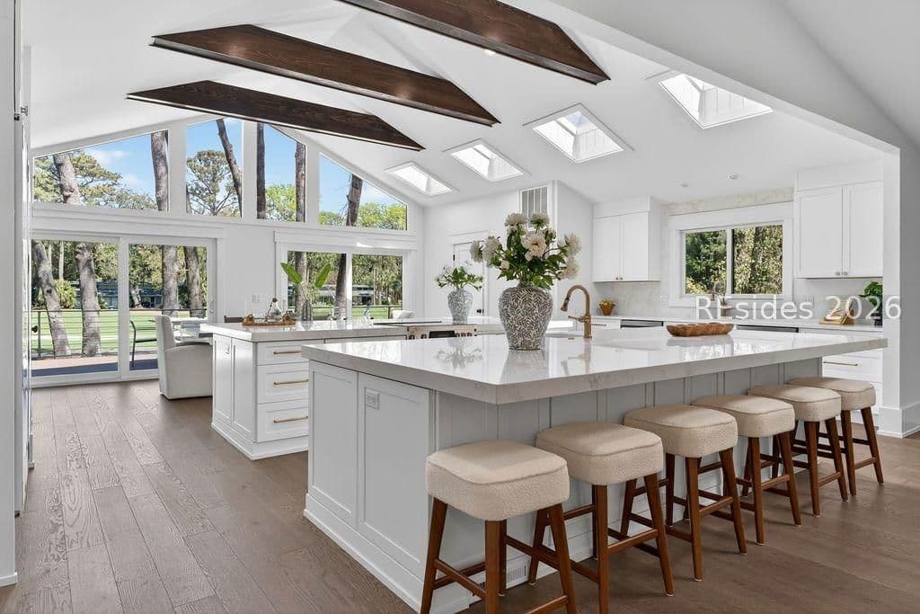 Hilton Head Island, South Carolina, USA — 4-Bed House With Pool 3