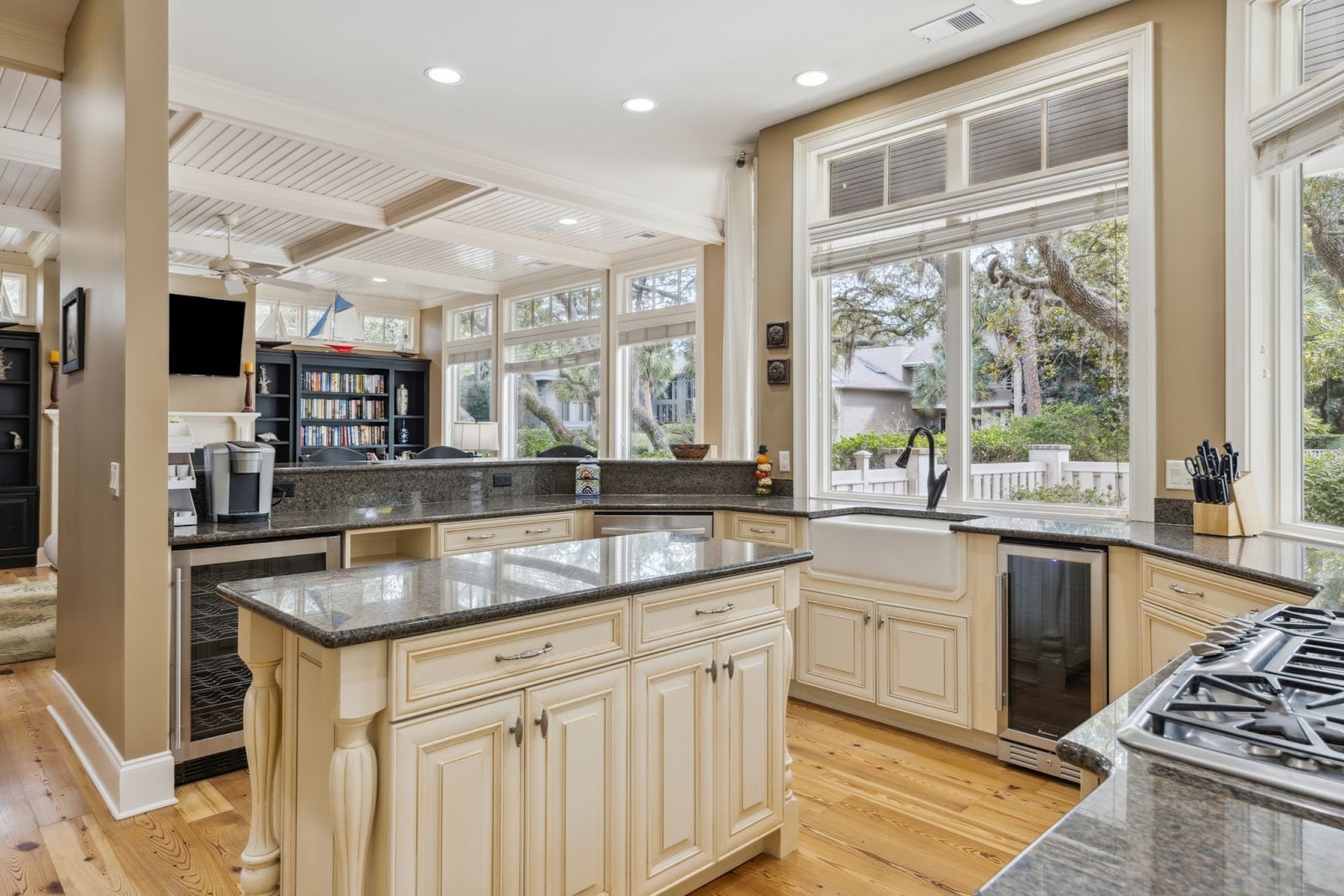 Hilton Head Island, Caroline du Sud, États-Unis — Maison avec 5 chambres et piscine — photo 2