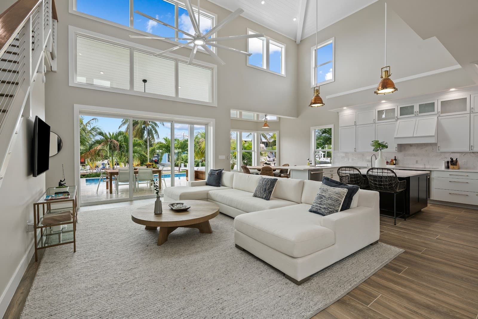 Islamorada, Florida, USA — 5-Bed House With Beach Access 3