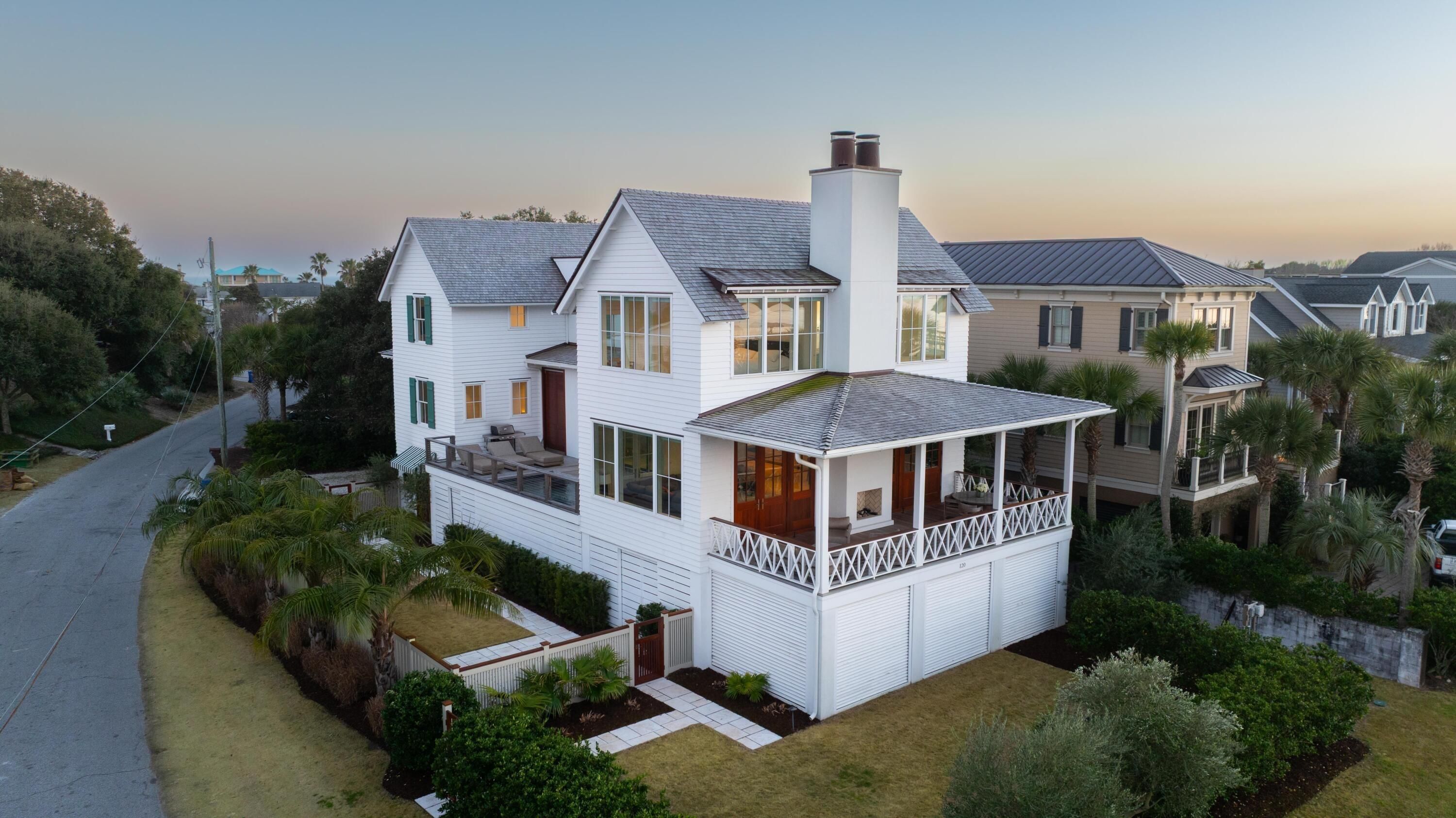 Isle Of Palms, Caroline du Sud, États-Unis — Maison avec 4 chambres, piscine et vue sur le ruisseau — photo 1