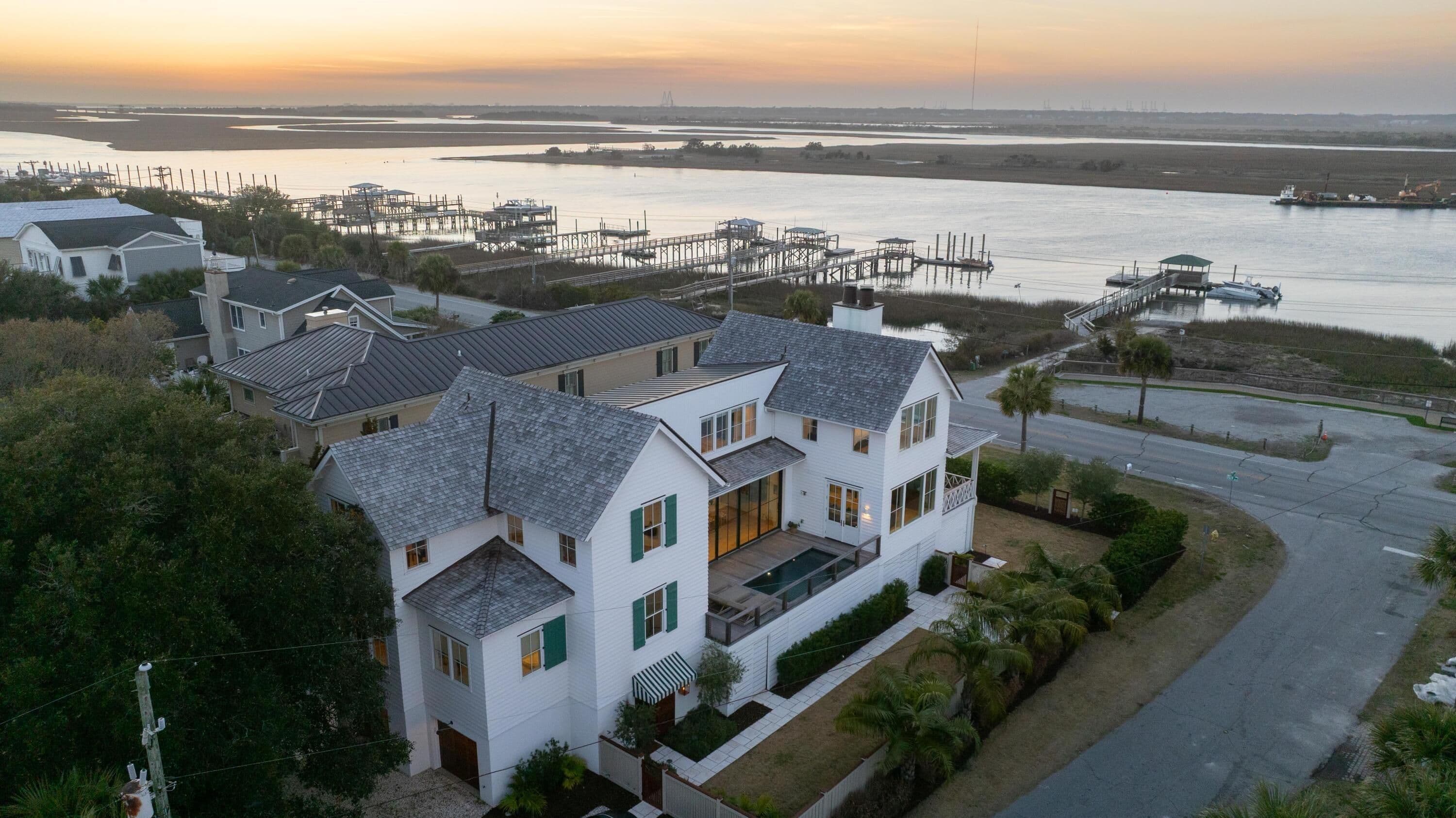 Isle Of Palms, South Carolina, USA — 4-Zimmer-Haus mit Pool & Creek-Blick 2