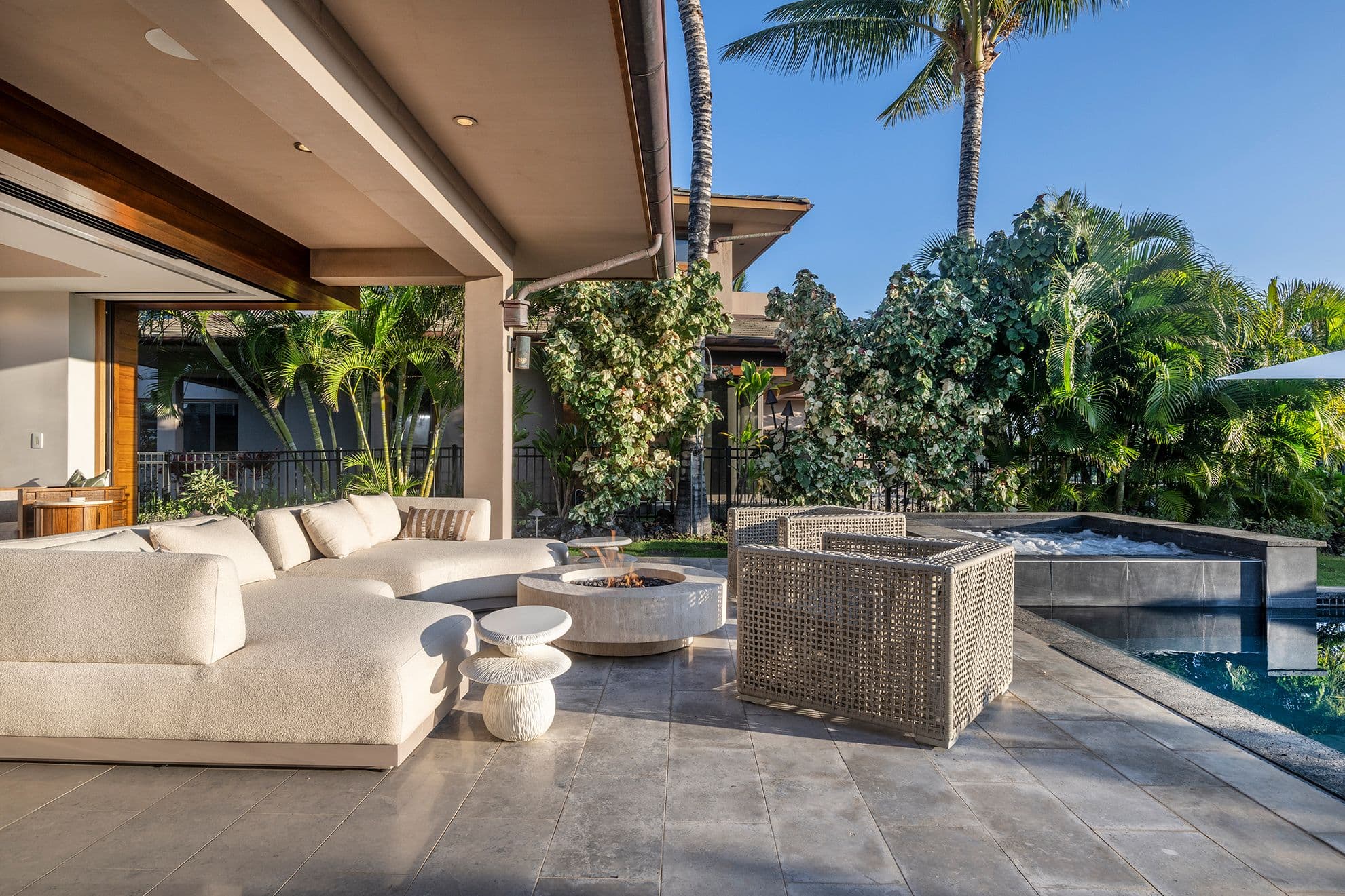 Kamuela, Hawaii, USA — 3-Bed House With Private Pool & Ocean Views 2