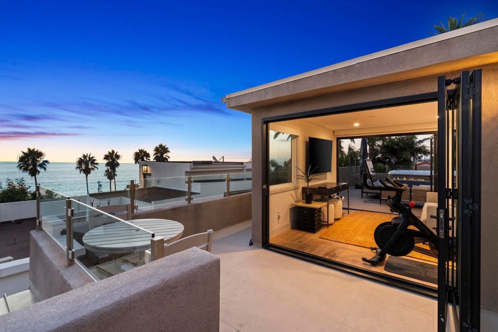 La Jolla, California, USA — 3-Bed House With Beach Access 3