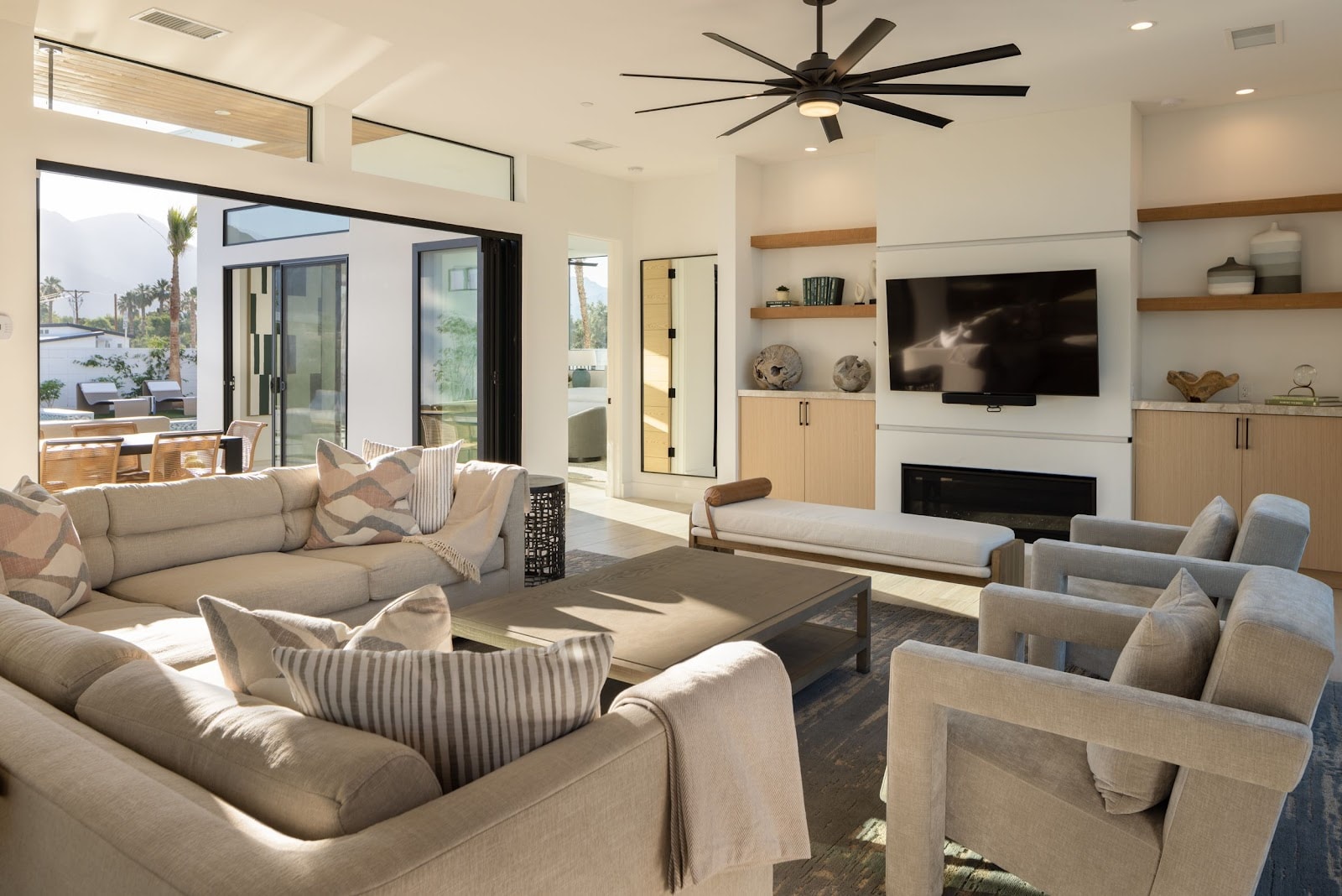 La Quinta, Californie, États-Unis — Maison avec 4 chambres et piscine — photo 2