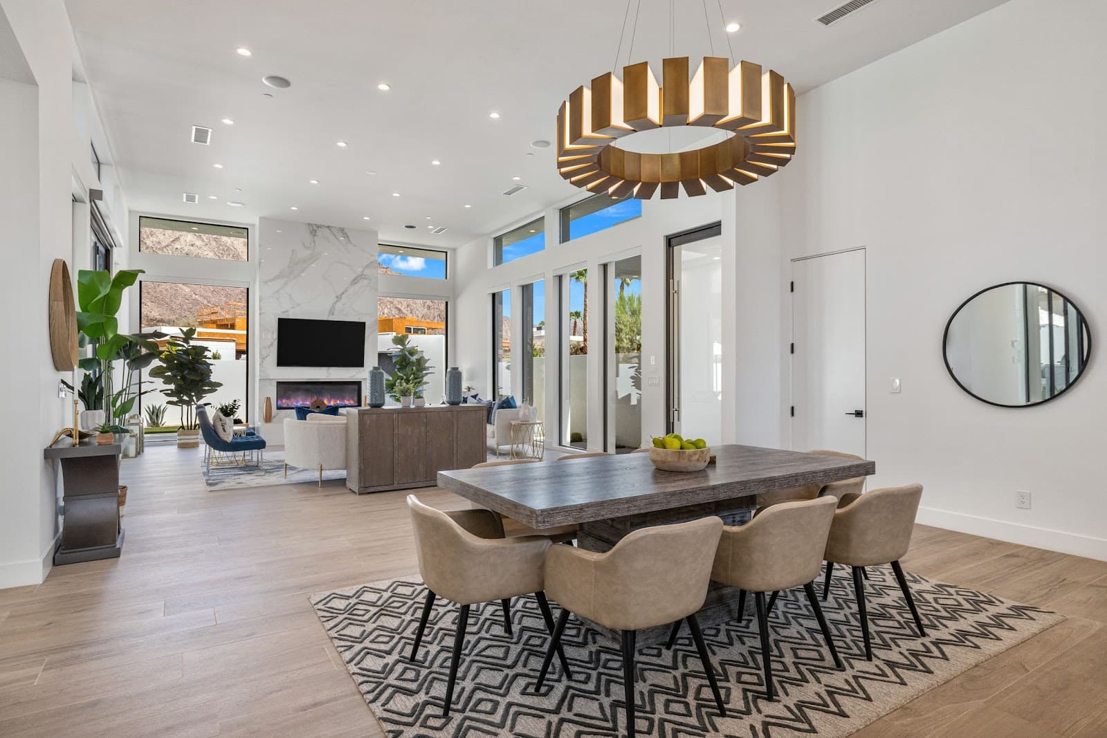 La Quinta, California, USA — 4-Bed House With Pool 3