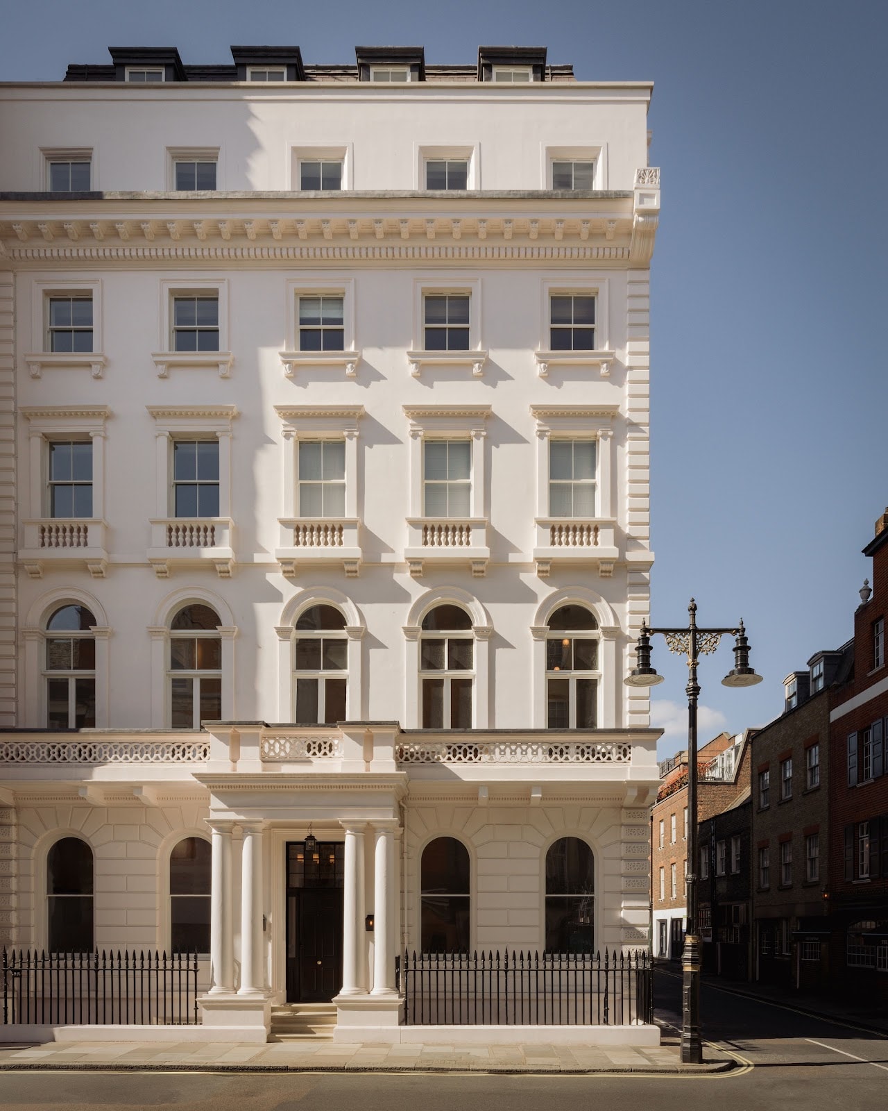 London, England — Haus mit 3 Schlafzimmern — photo 1