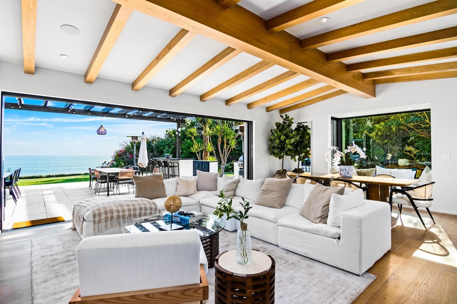 Malibu, Californie, États-Unis — Maison avec 3 chambres et accès à la plage — photo 1
