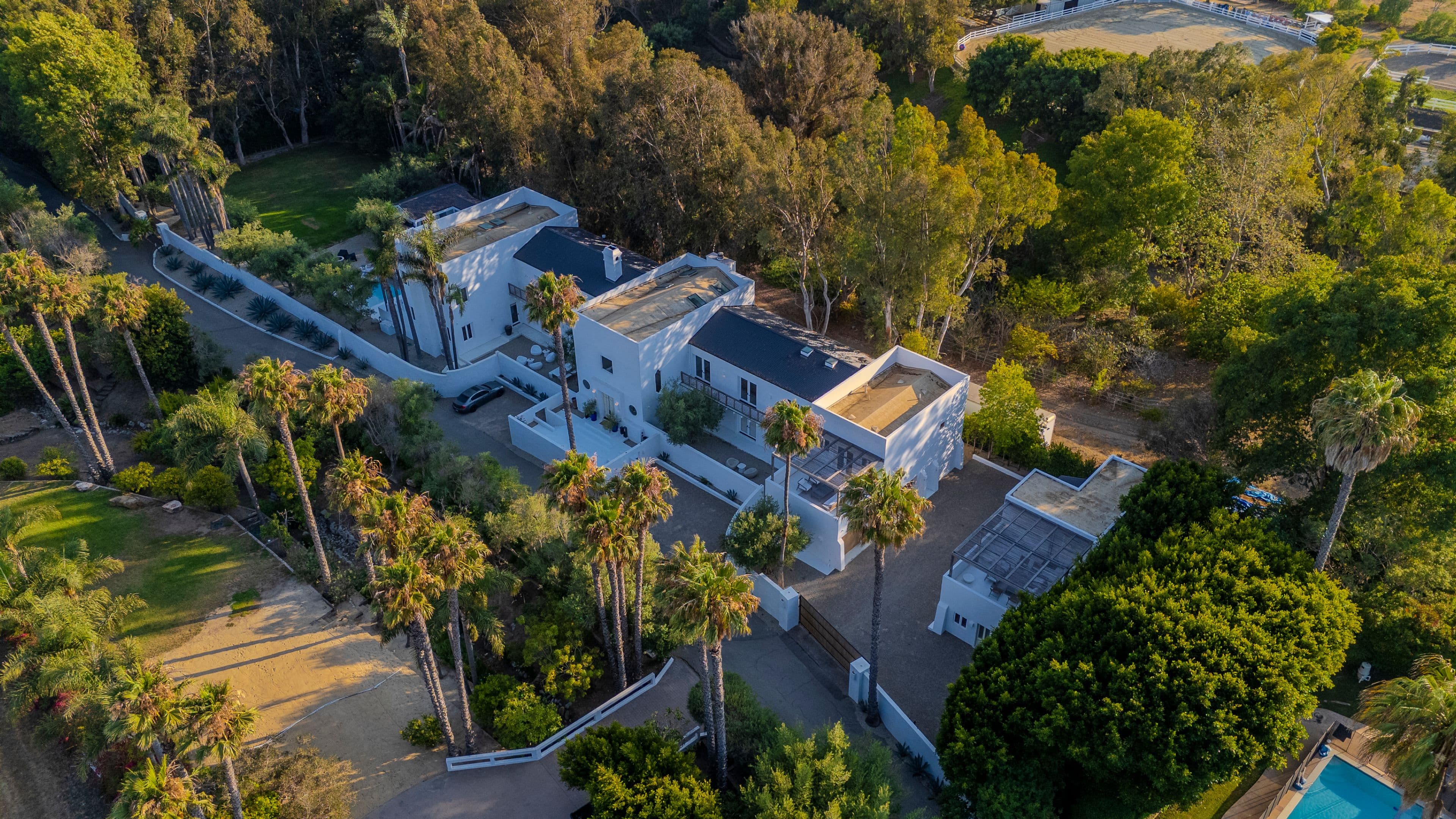 Malibu, Kalifornien, USA — Anwesen mit 7 Schlafzimmern, Meerblick und Gästehaus 1