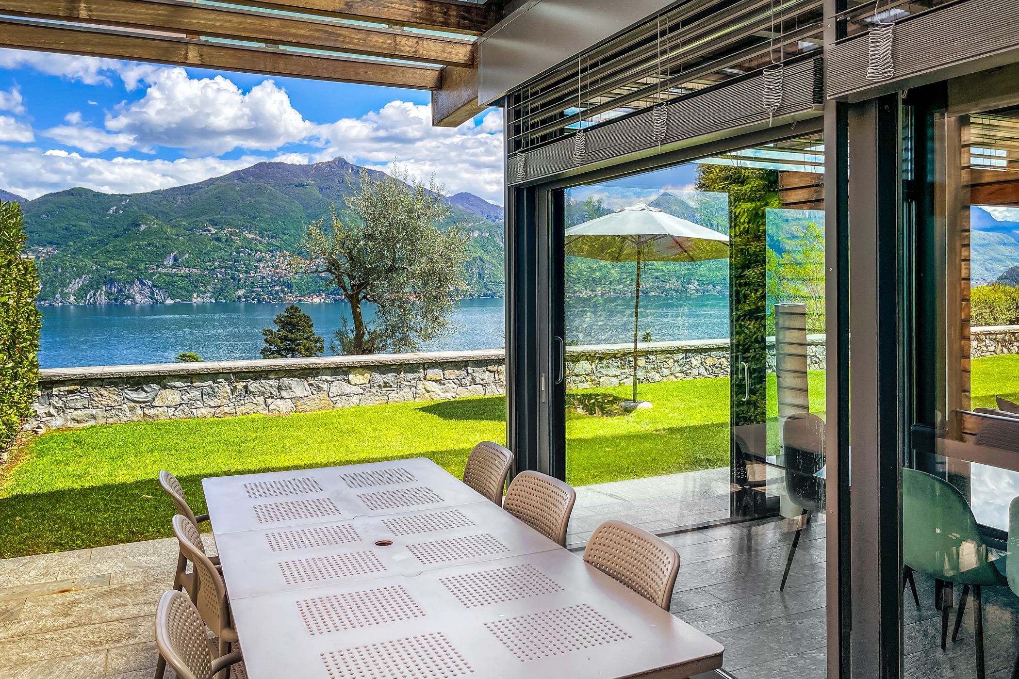 Menaggio, Lake Como, Italy — 2-Bed Apartment With Pool — photo 3