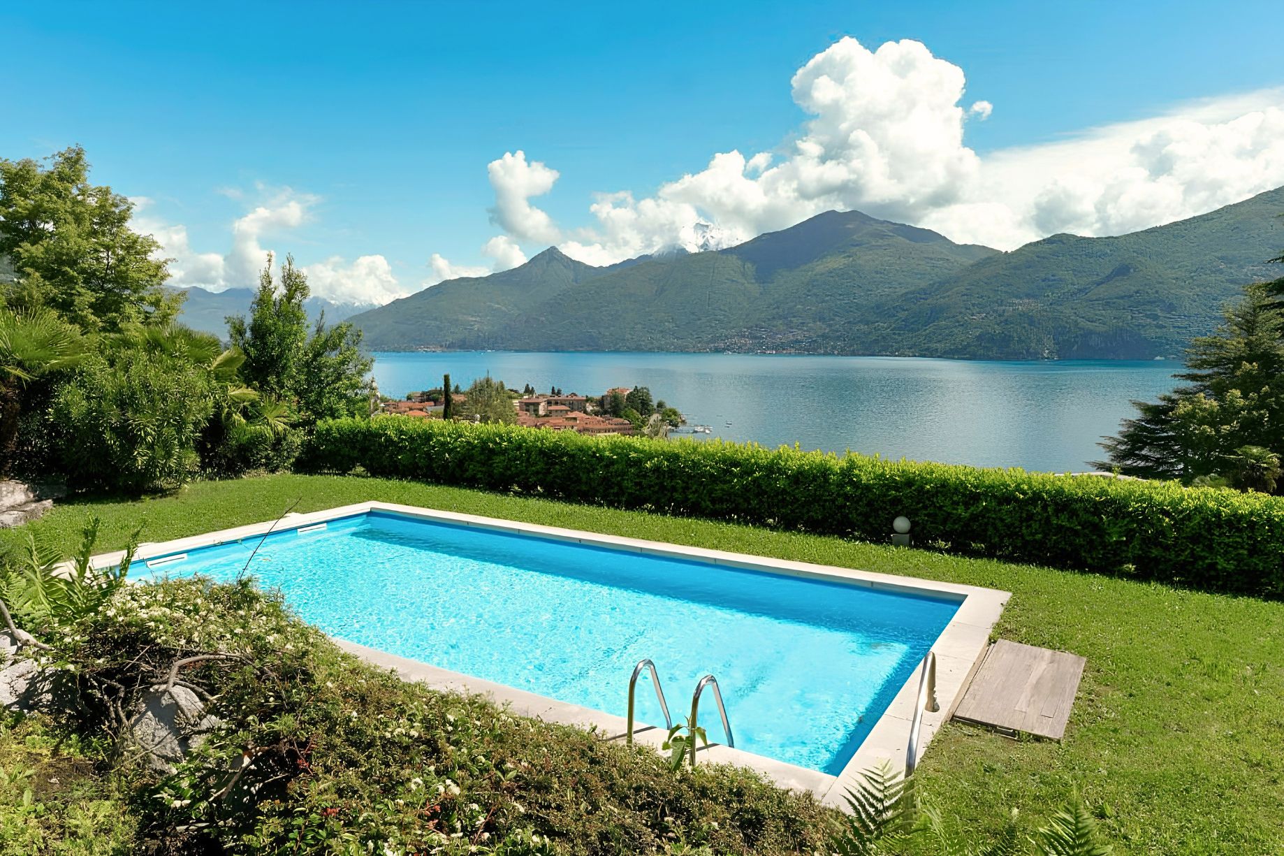 Menaggio, Comer See, Italien — Villa mit 3 Schlafzimmern, Panoramablick auf den See und beheiztem Pool 2