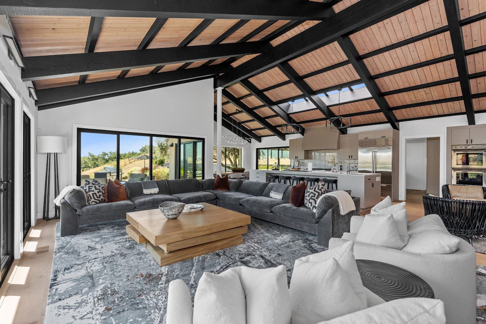Napa, California, USA — 6-Bed House With Pool 2