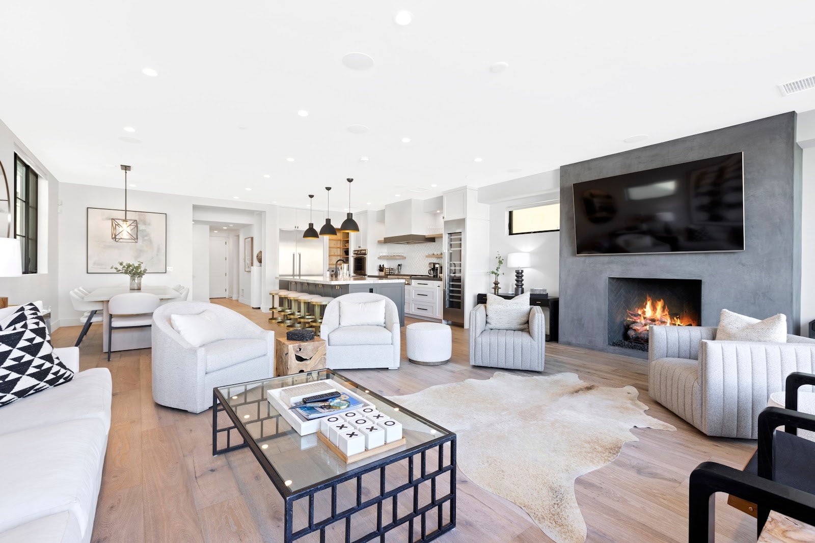 Newport Beach, Californie, États-Unis — Maison avec 4 chambres et accès à la plage — photo 2