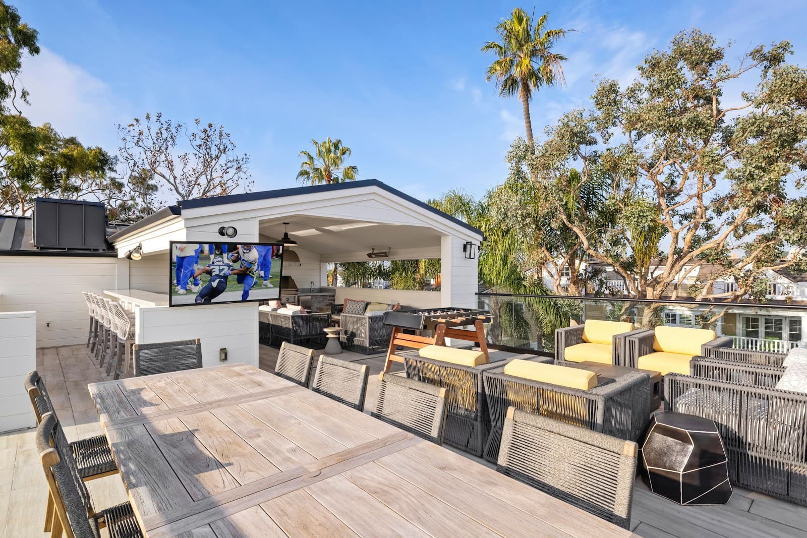 Newport Beach, California, USA — 4-Bed House With Hot Tub 2