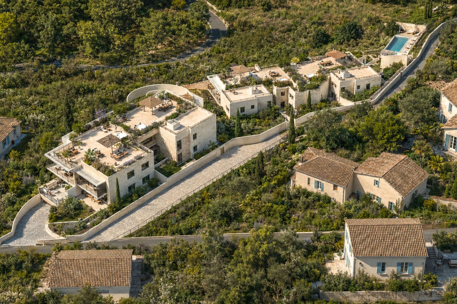 Nice, Côte d'Azur, France — Appartement 2 chambres avec jardin, vue mer et piscine 3