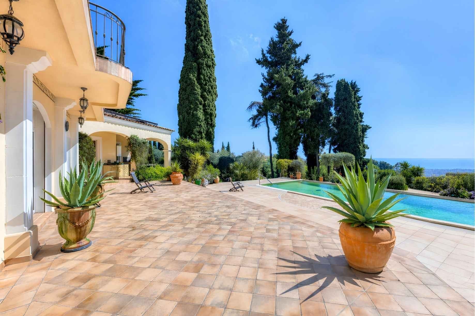Nice, Côte d’Azur, France — 3-Bed Villa With Panoramic Sea Views & Heated Pool — photo 2