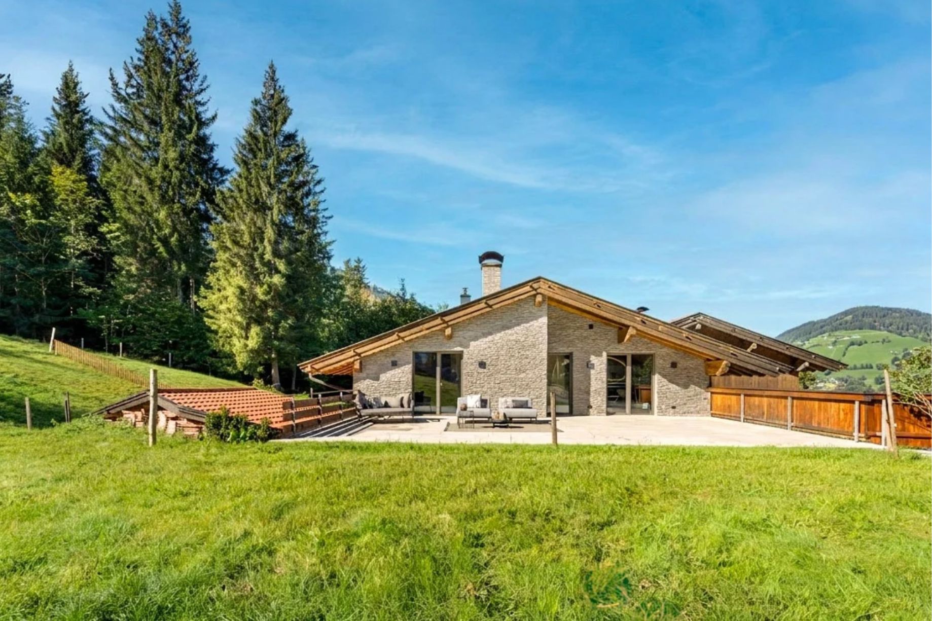 Niederau in Brixental, Tyrol, Austria — 2-Bed Chalet With Mountain Views & Private Outdoor Sauna 1