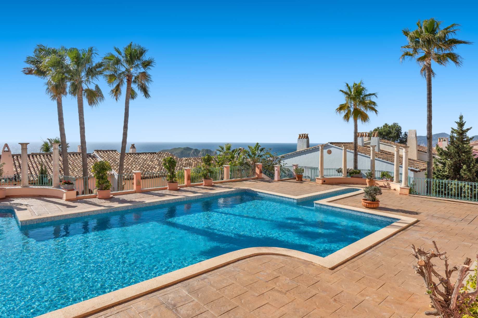 Nova Santa Ponsa, Majorque, Espagne — Appartement De 2 Chambres Avec Piscine 3